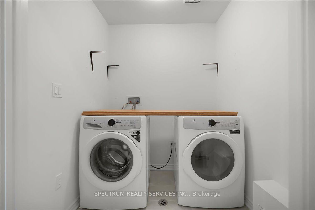 1437 Watercres Way Property Photo 30