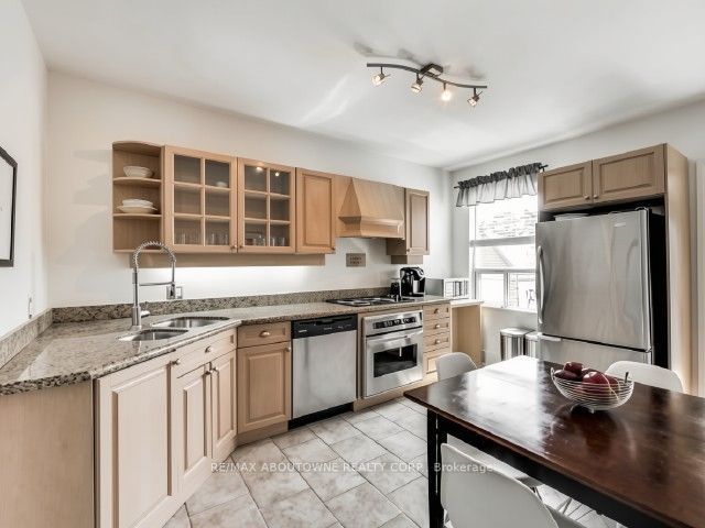 60 Gillespie Avenue Property Photo 3
