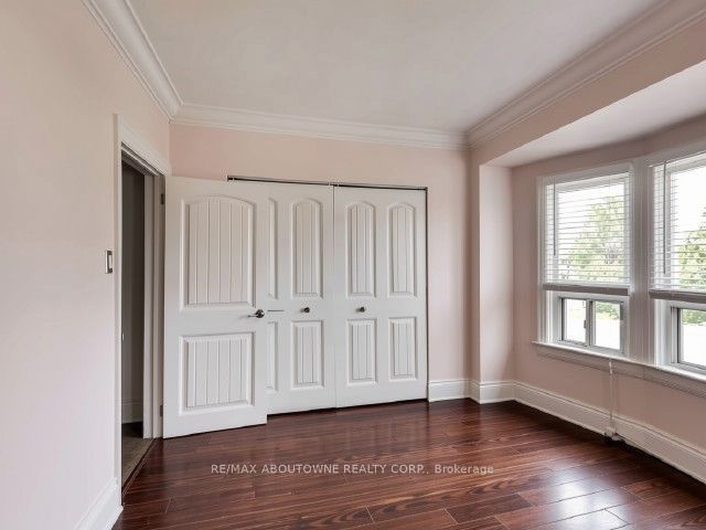 60 Gillespie Avenue Property Photo 5