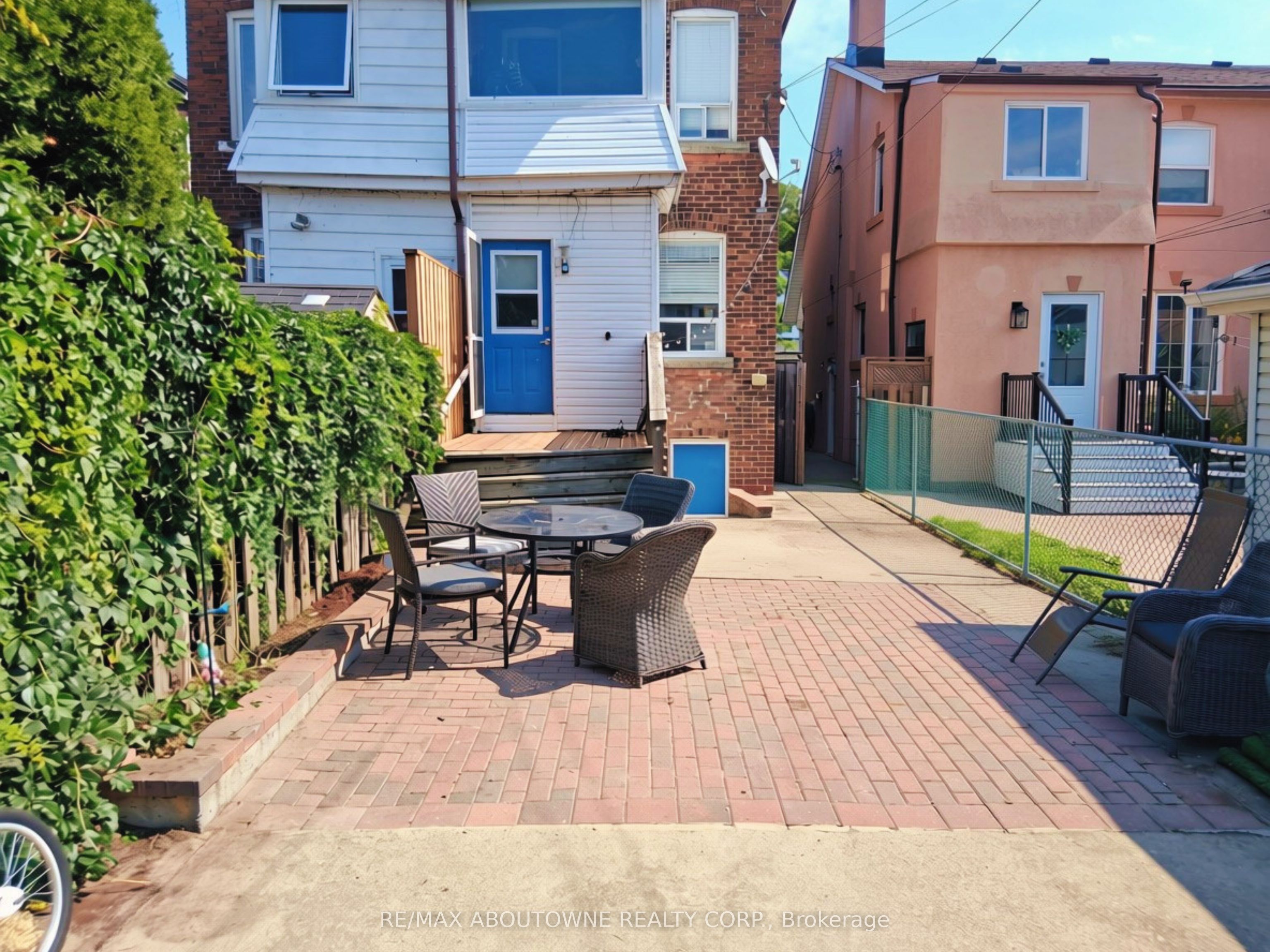 60 Gillespie Avenue Property Photo 9