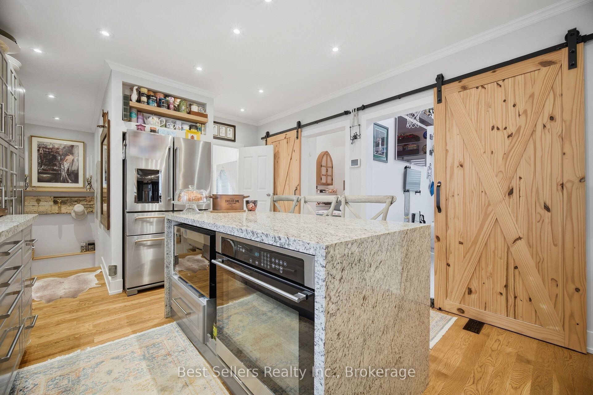 174 Angelene Street Property Photo 10