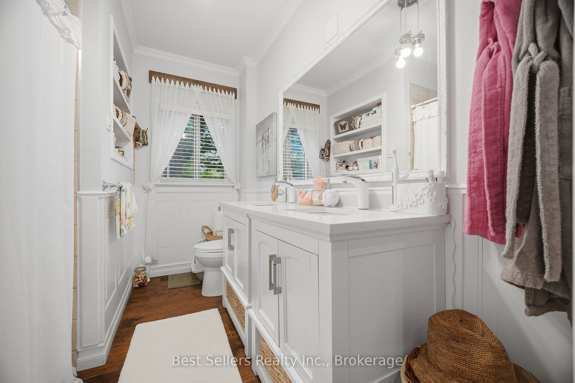 174 Angelene Street Property Photo 12