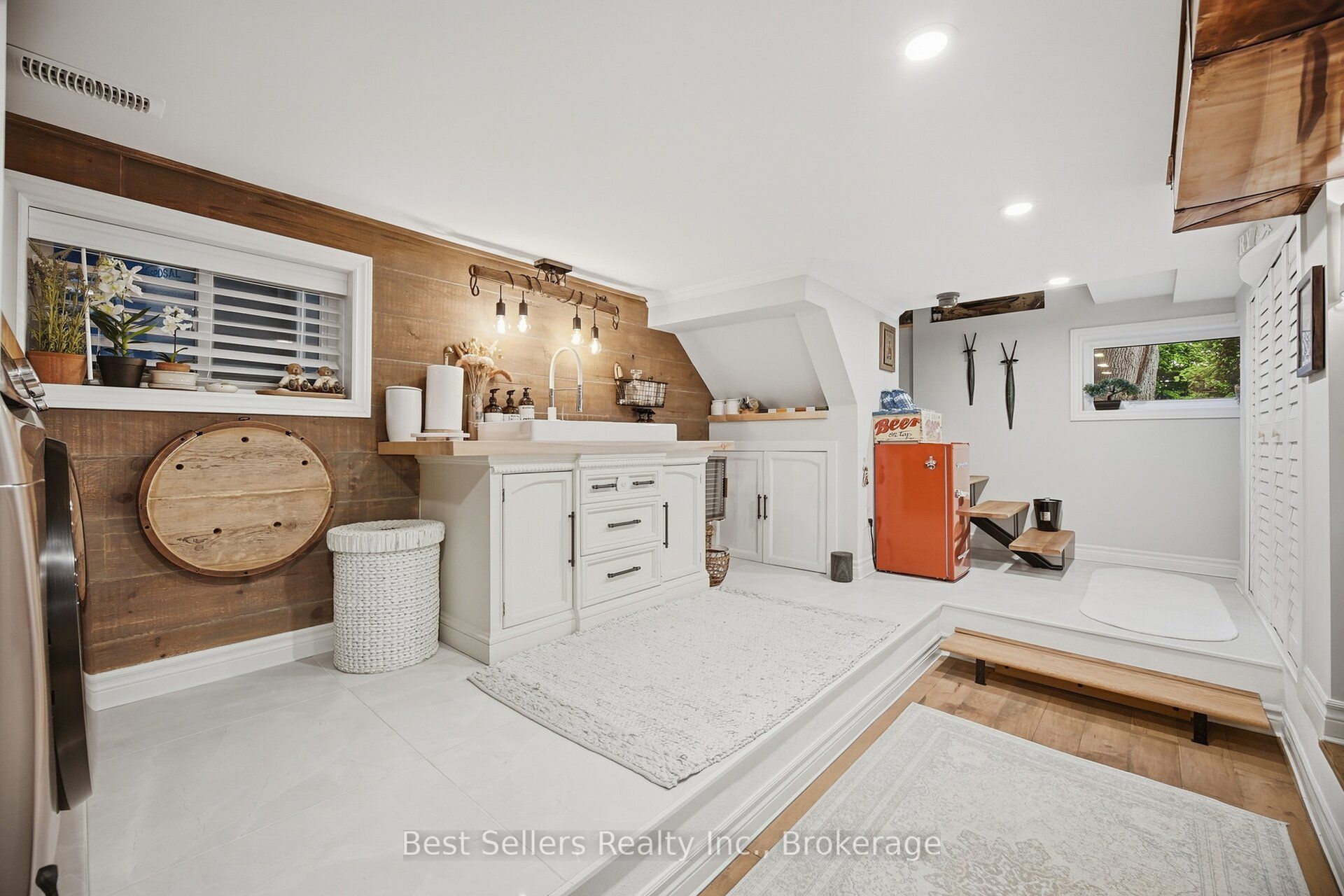 174 Angelene Street Property Photo 15