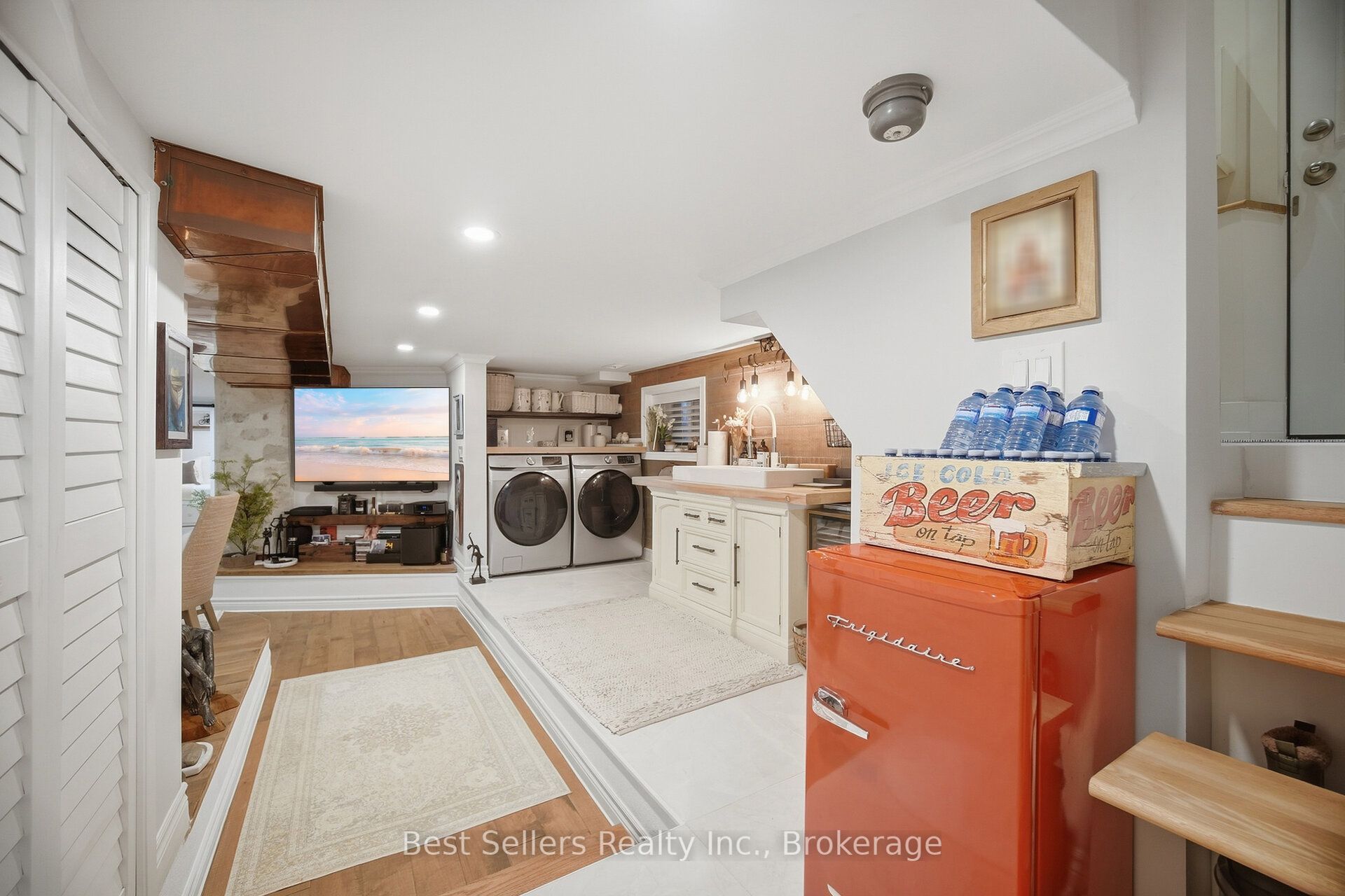 174 Angelene Street Property Photo 16