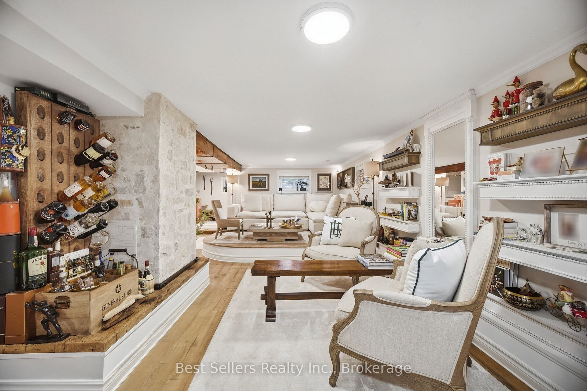 174 Angelene Street Property Photo 18
