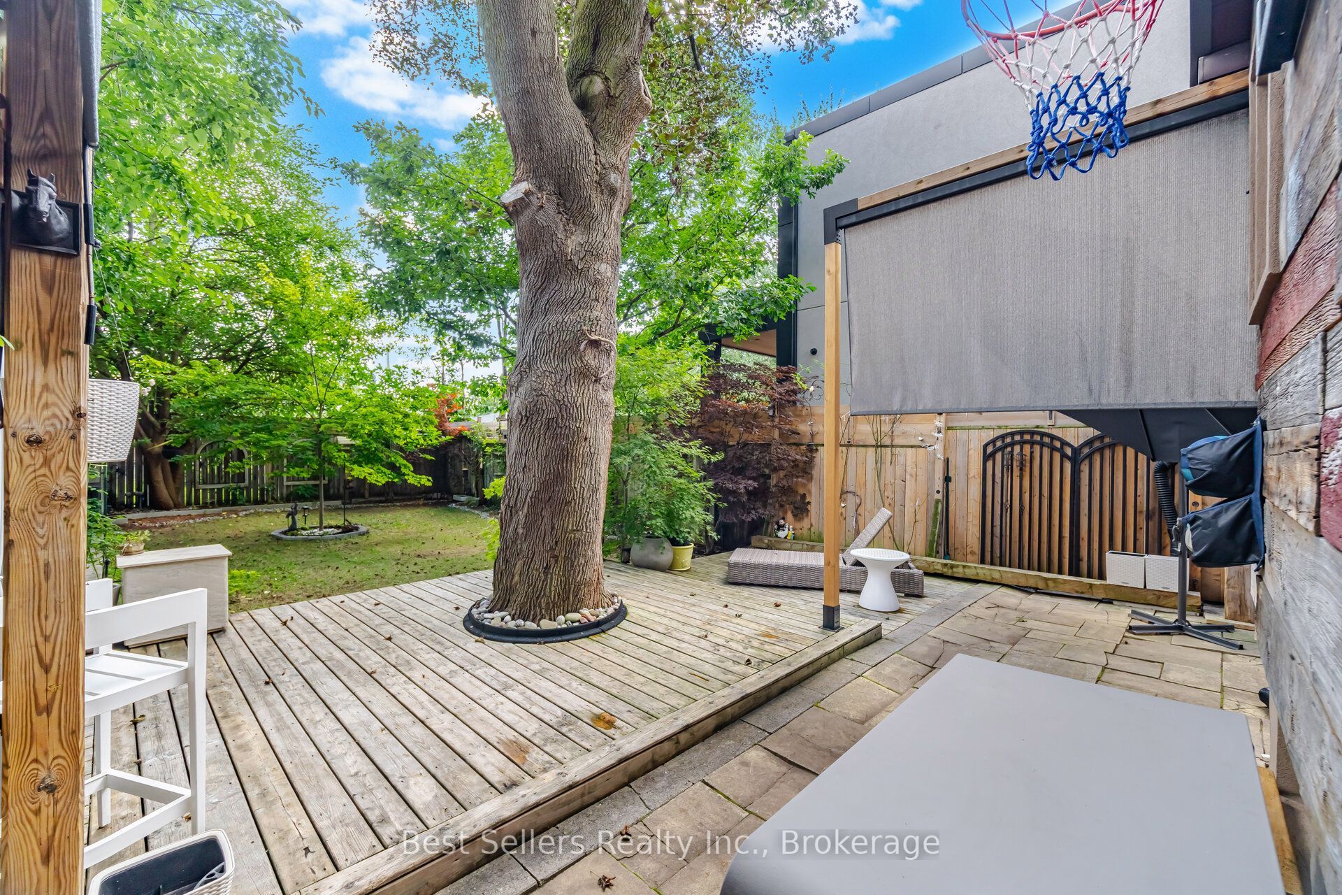 174 Angelene Street Property Photo 26