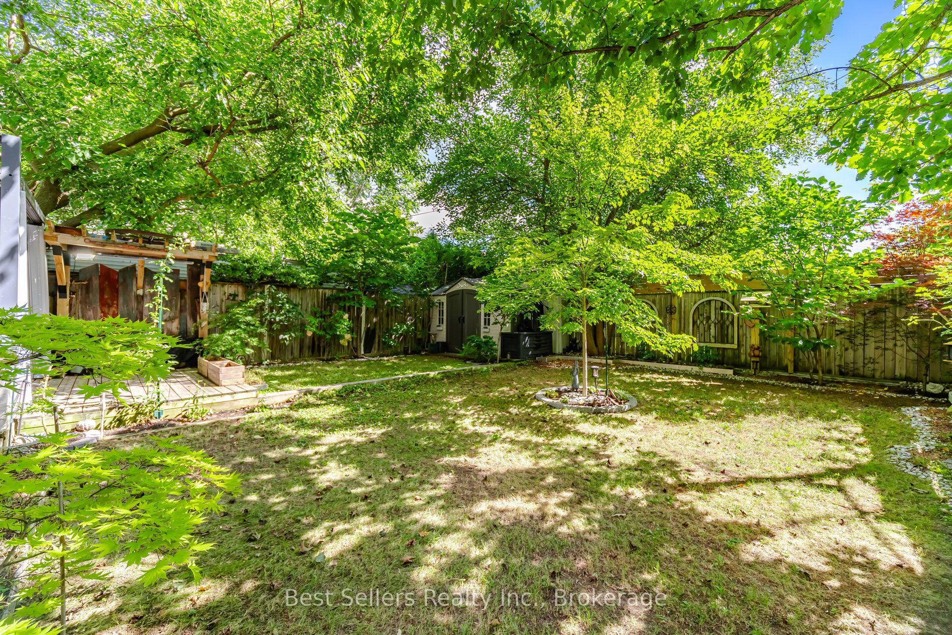 174 Angelene Street Property Photo 29