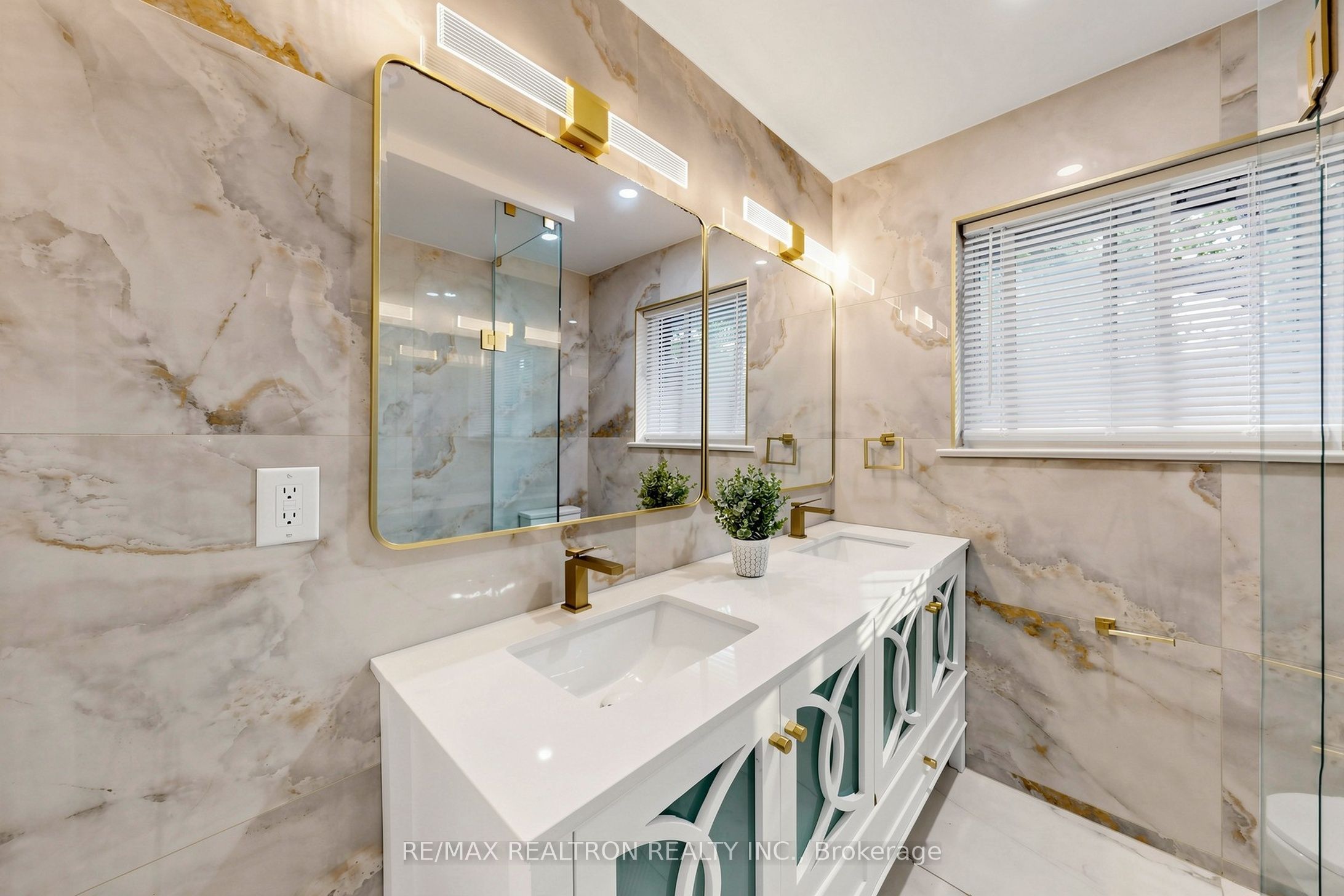 121 South Forster Park Drive Property Photo 33