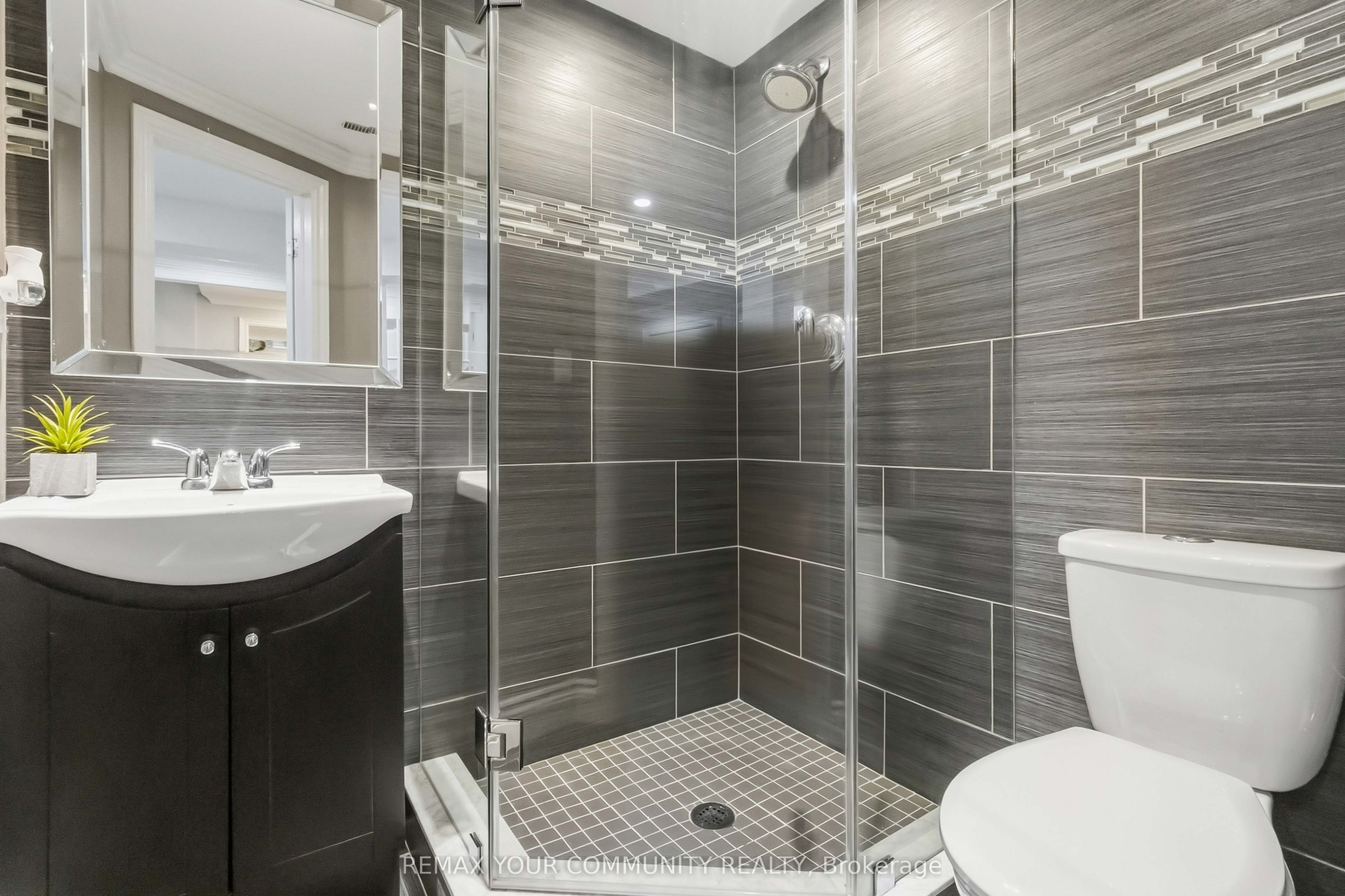 1380 Bishopstoke Way Property Photo 39