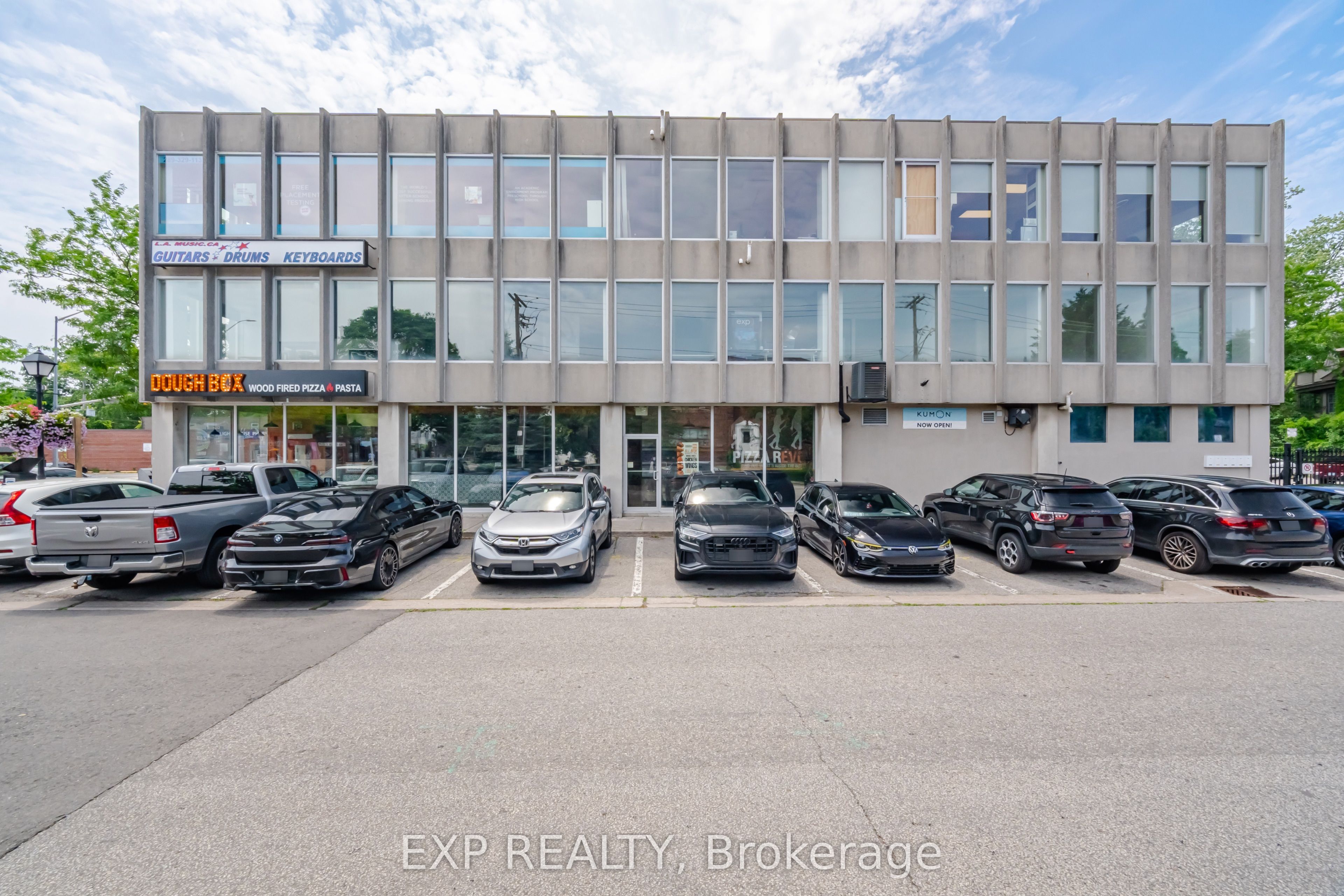 230 Lakeshore Road E Corner Property Photo 45