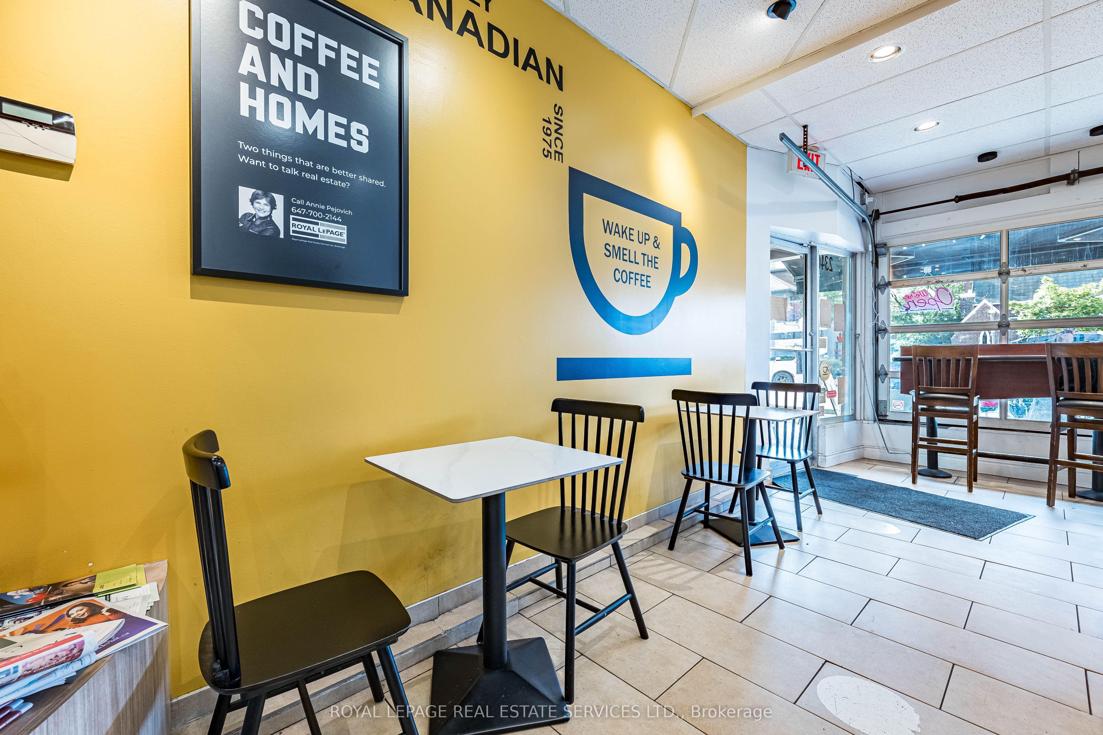 2340 Bloor Street W Property Photo 8