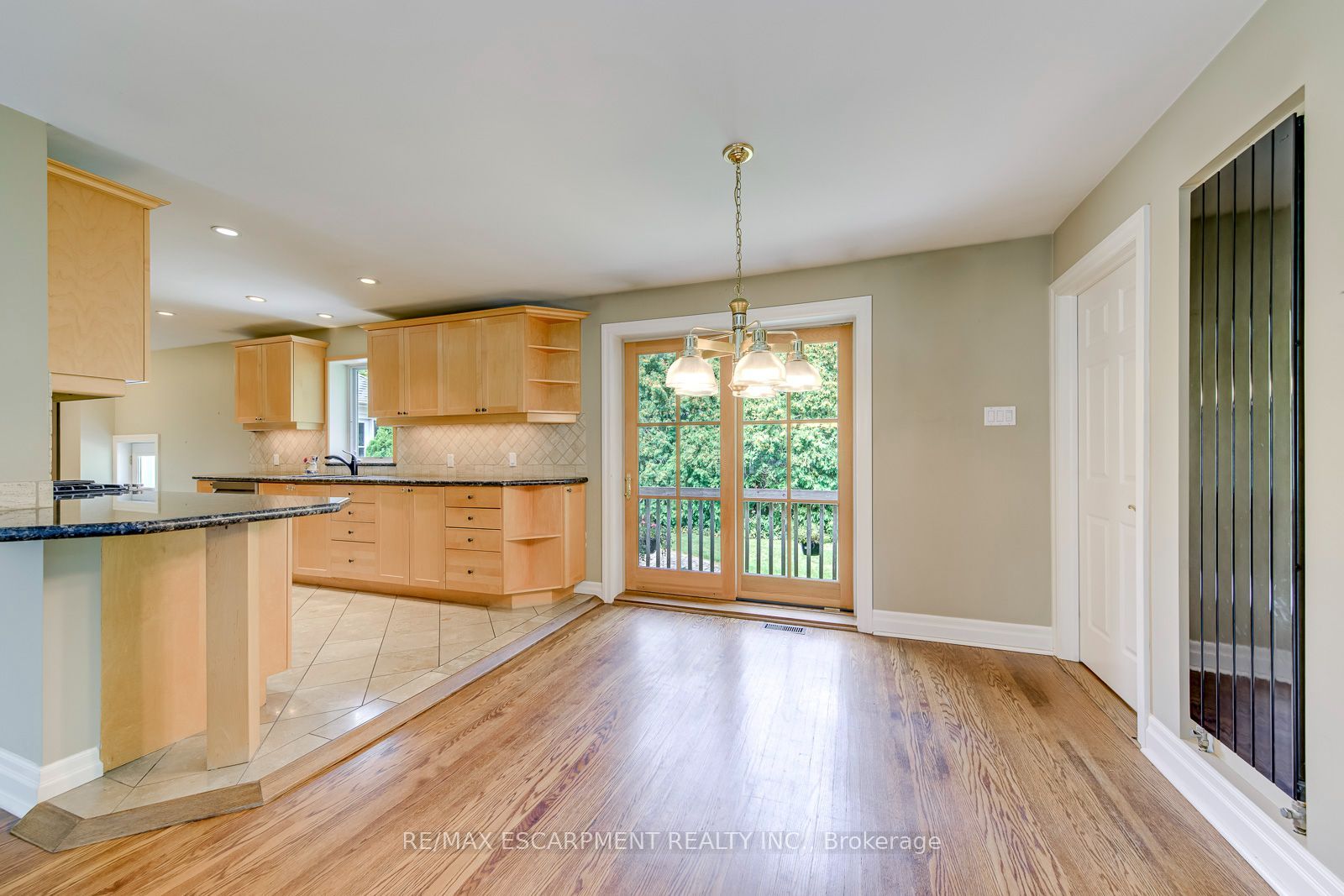 281 Pinehurst Drive Property Photo 9