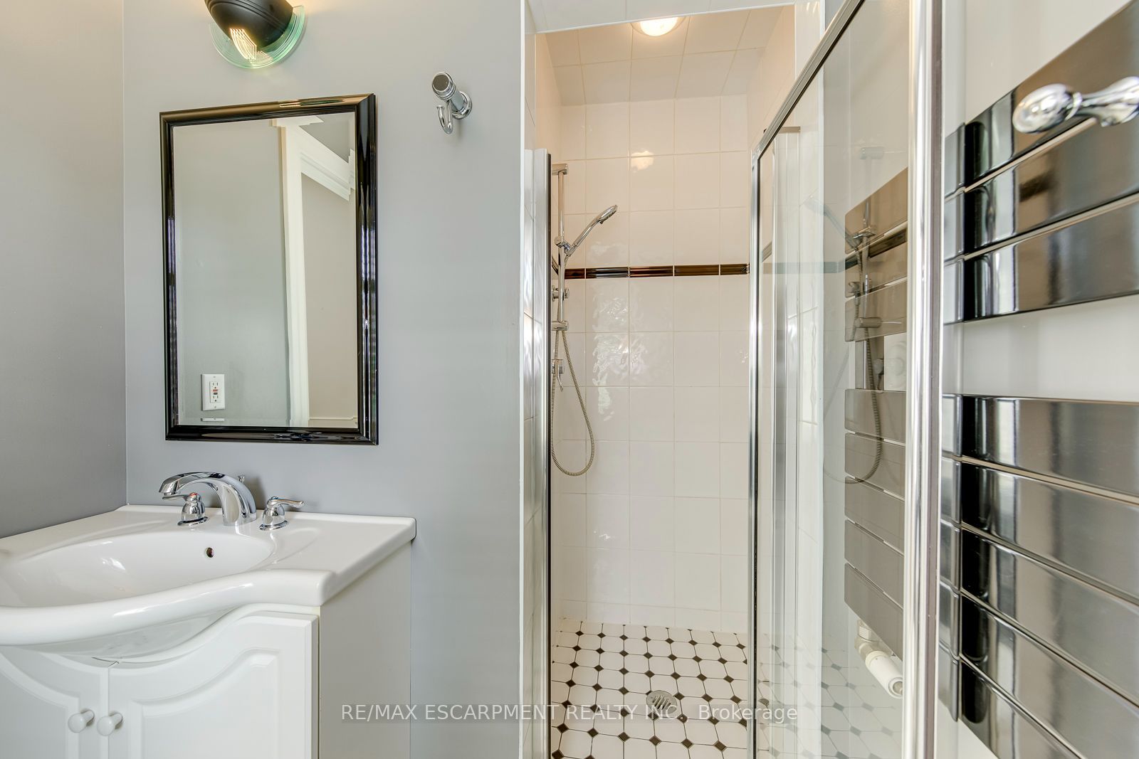 281 Pinehurst Drive Property Photo 29