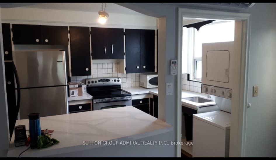 5118 Dundas Street W Property Photo 7