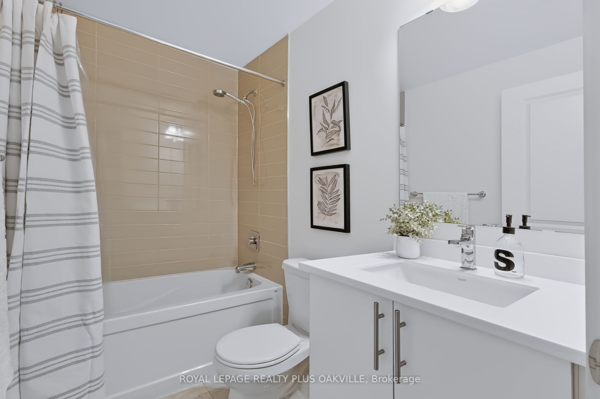 211 Squire Crescent 5 Property Photo 15