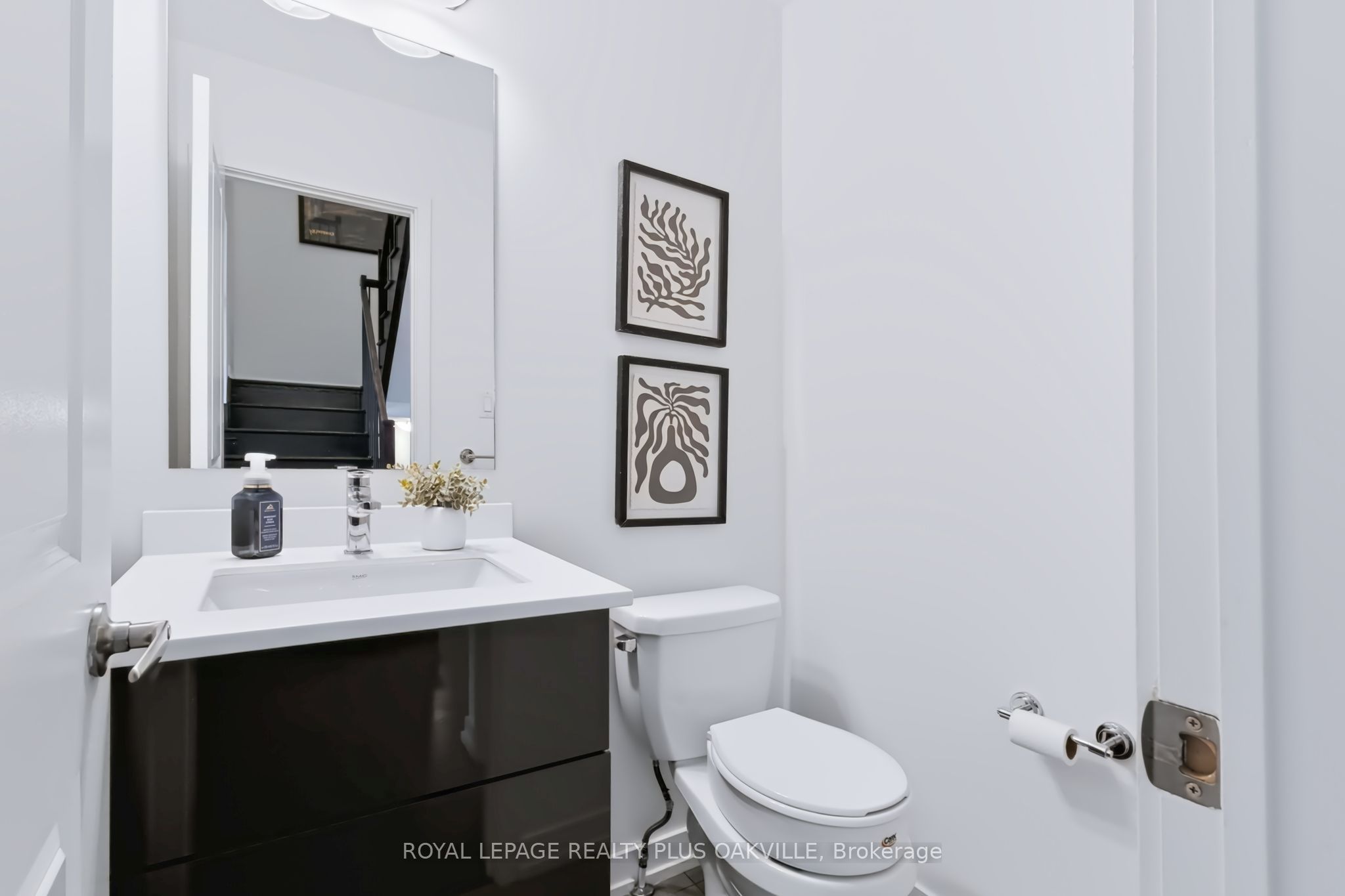 211 Squire Crescent 5 Property Photo 29