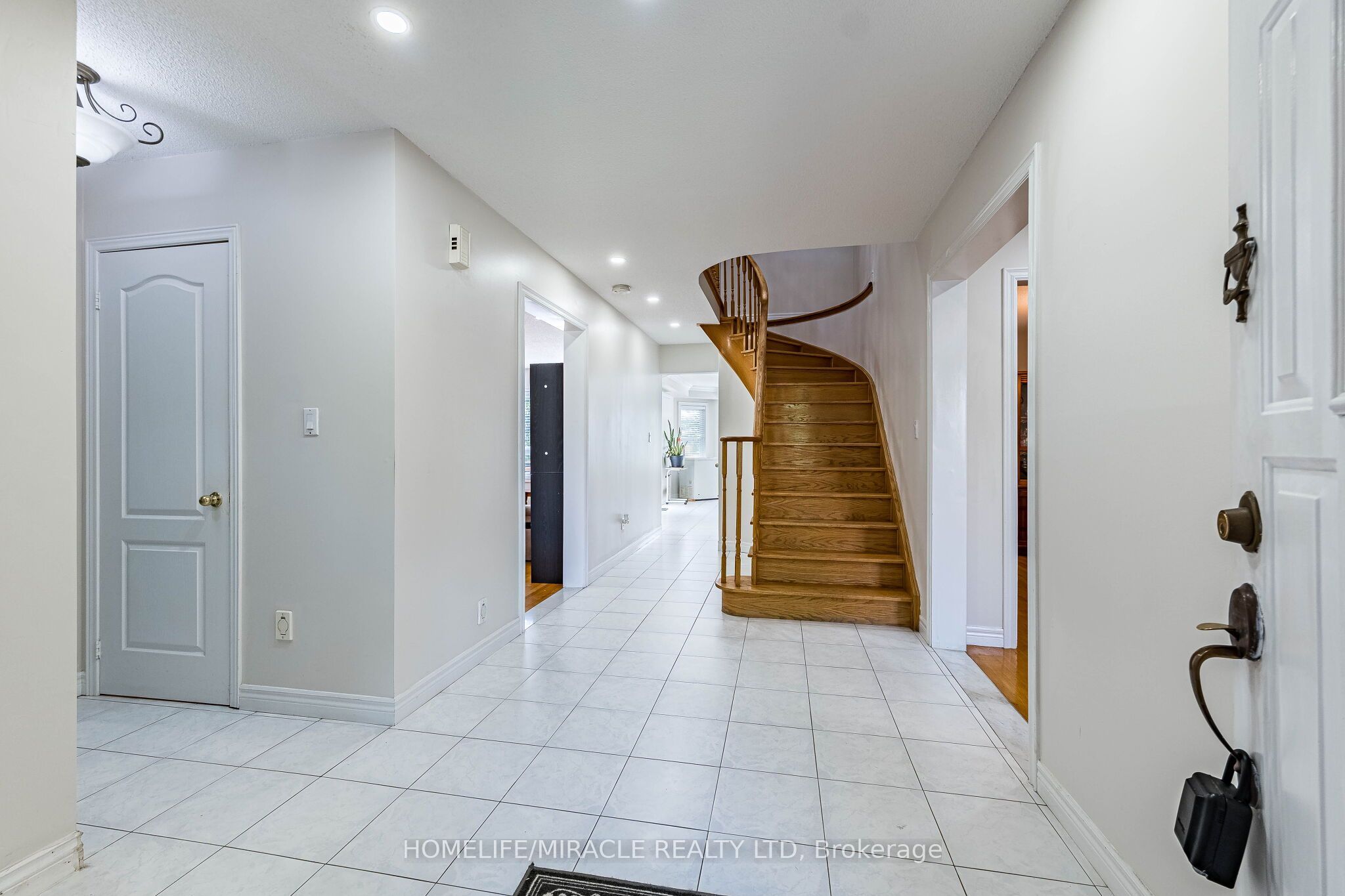 42 Porteous Circle Property Photo 8