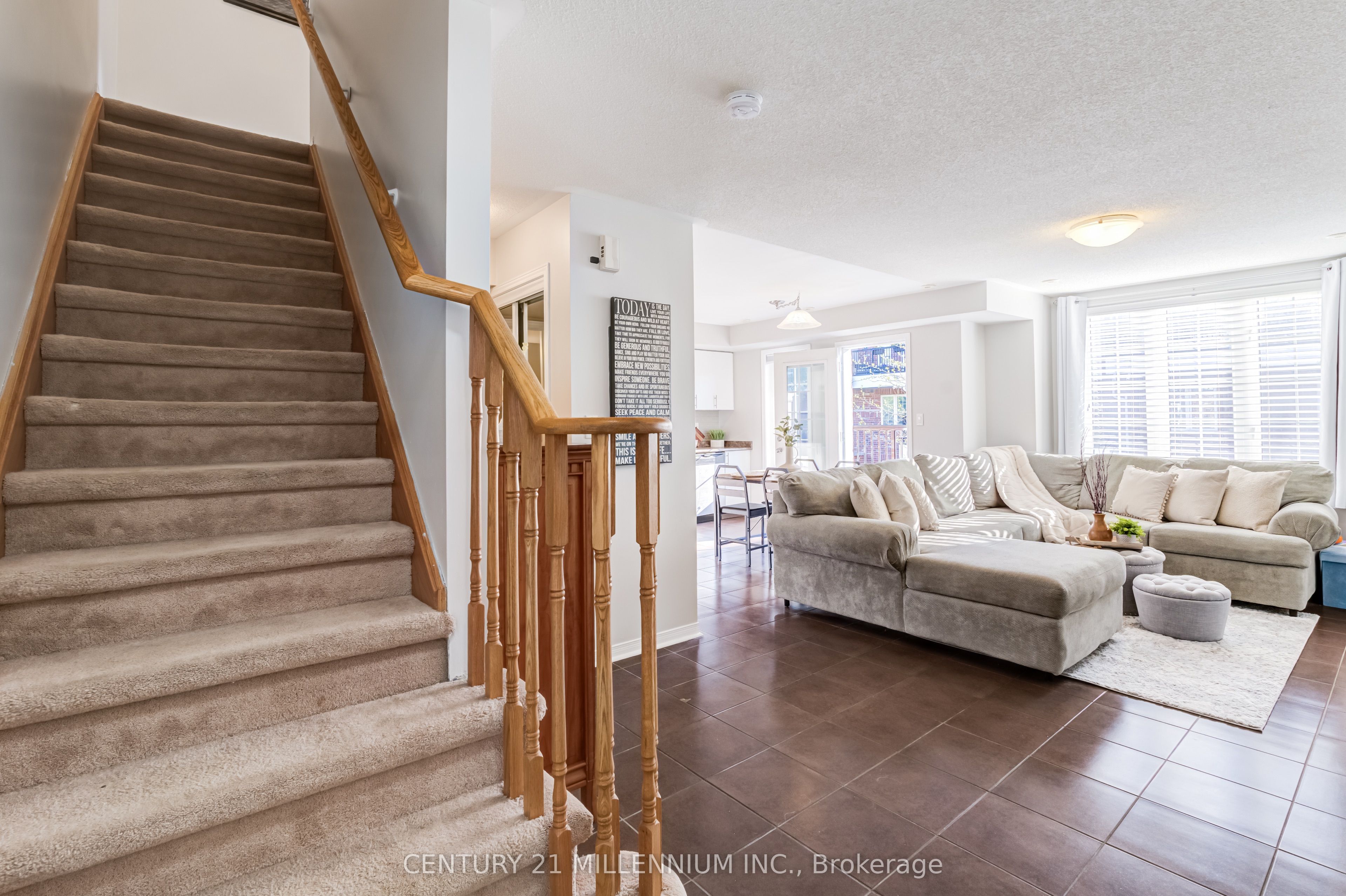 5 Armstrong Street 9 Property Photo 8