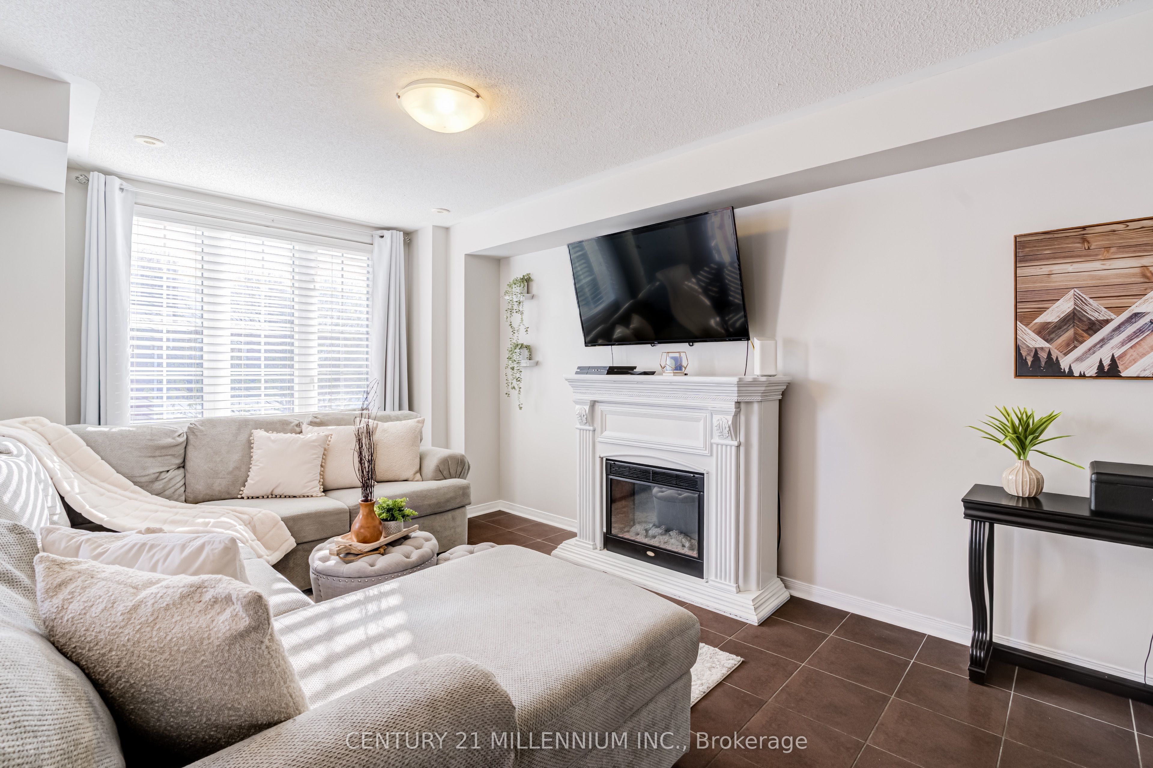 5 Armstrong Street 9 Property Photo 11