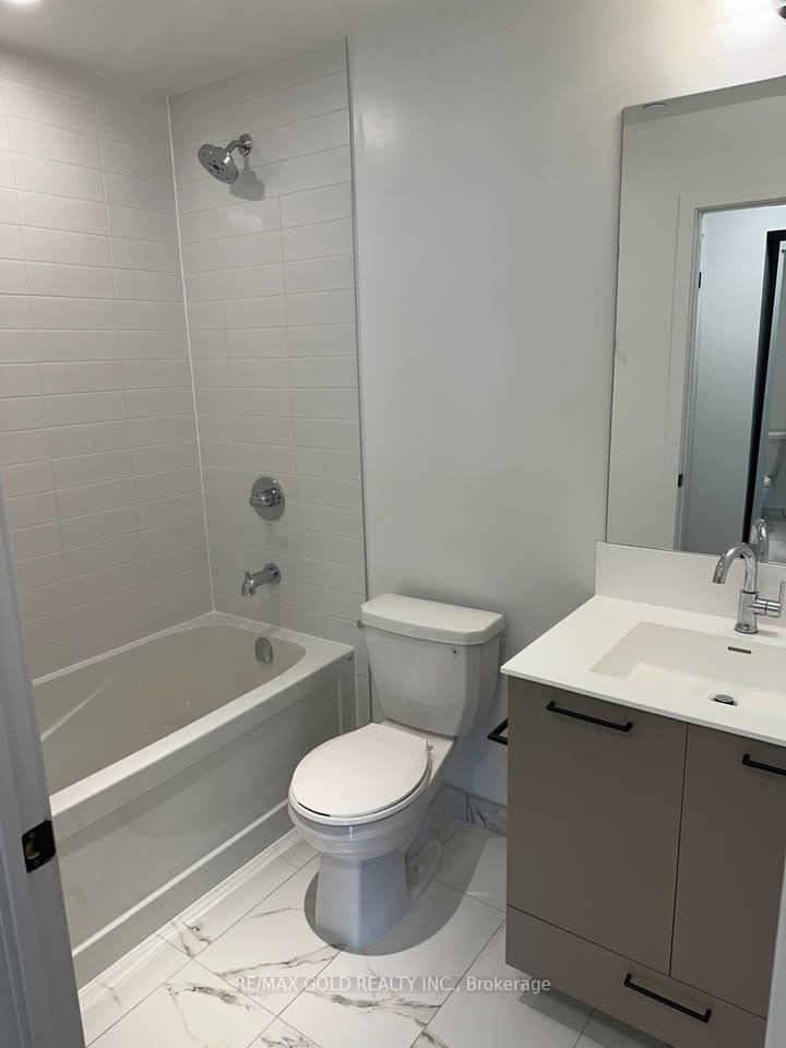 10 Lagerfeld Drive 314 Property Photo 6
