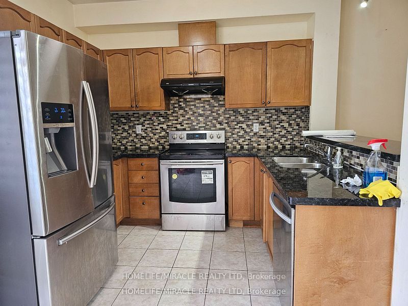 115 Nathaniel Crescent Property Photo 2