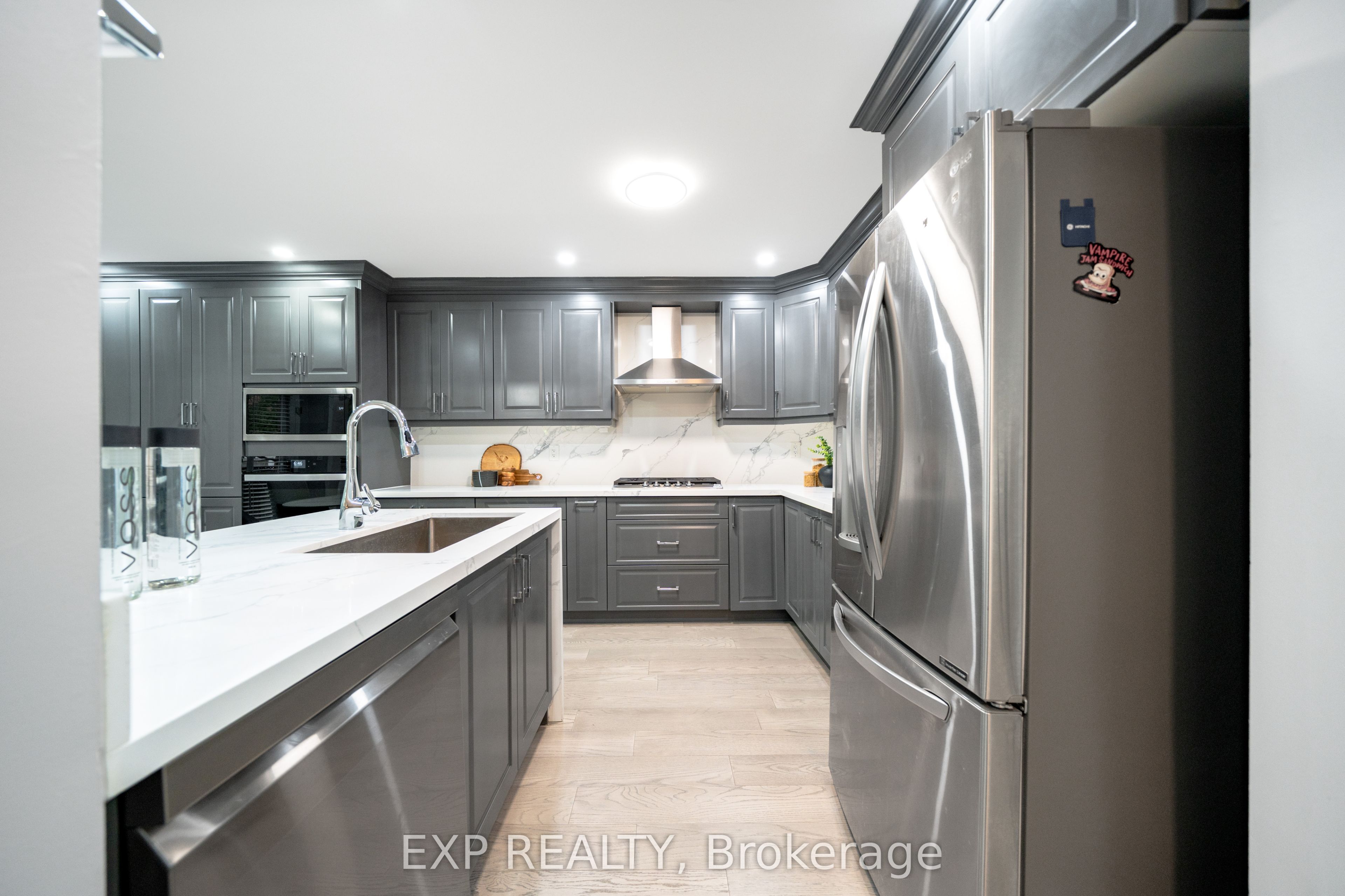 2276 Fairmount Drive Property Photo 12