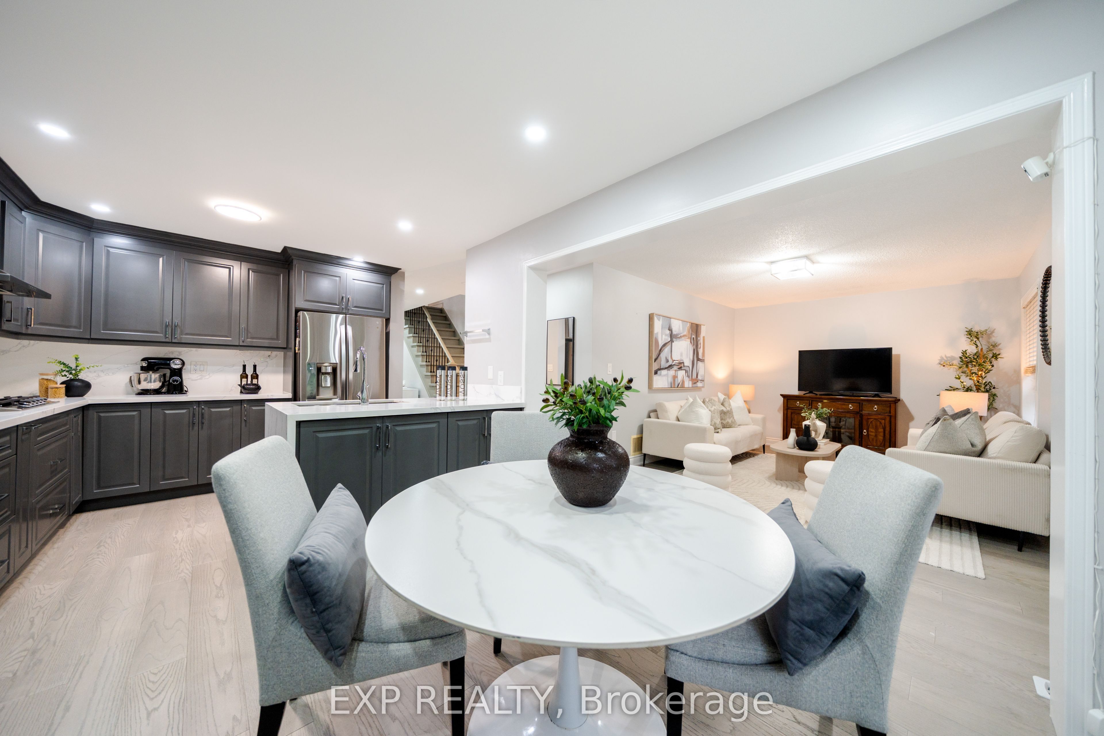 2276 Fairmount Drive Property Photo 17