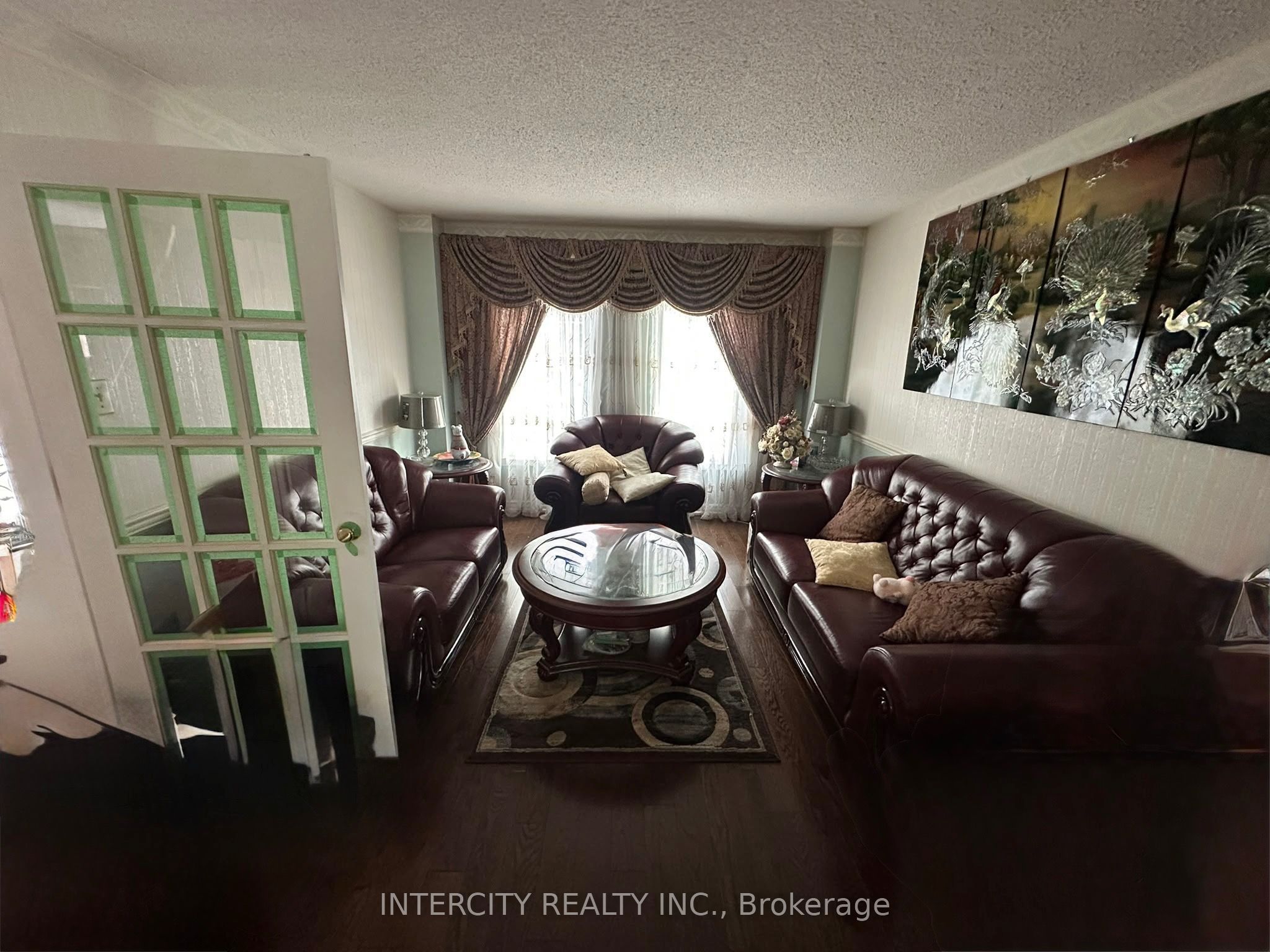 5112 Heritage Hills Boulevard Property Photo 4
