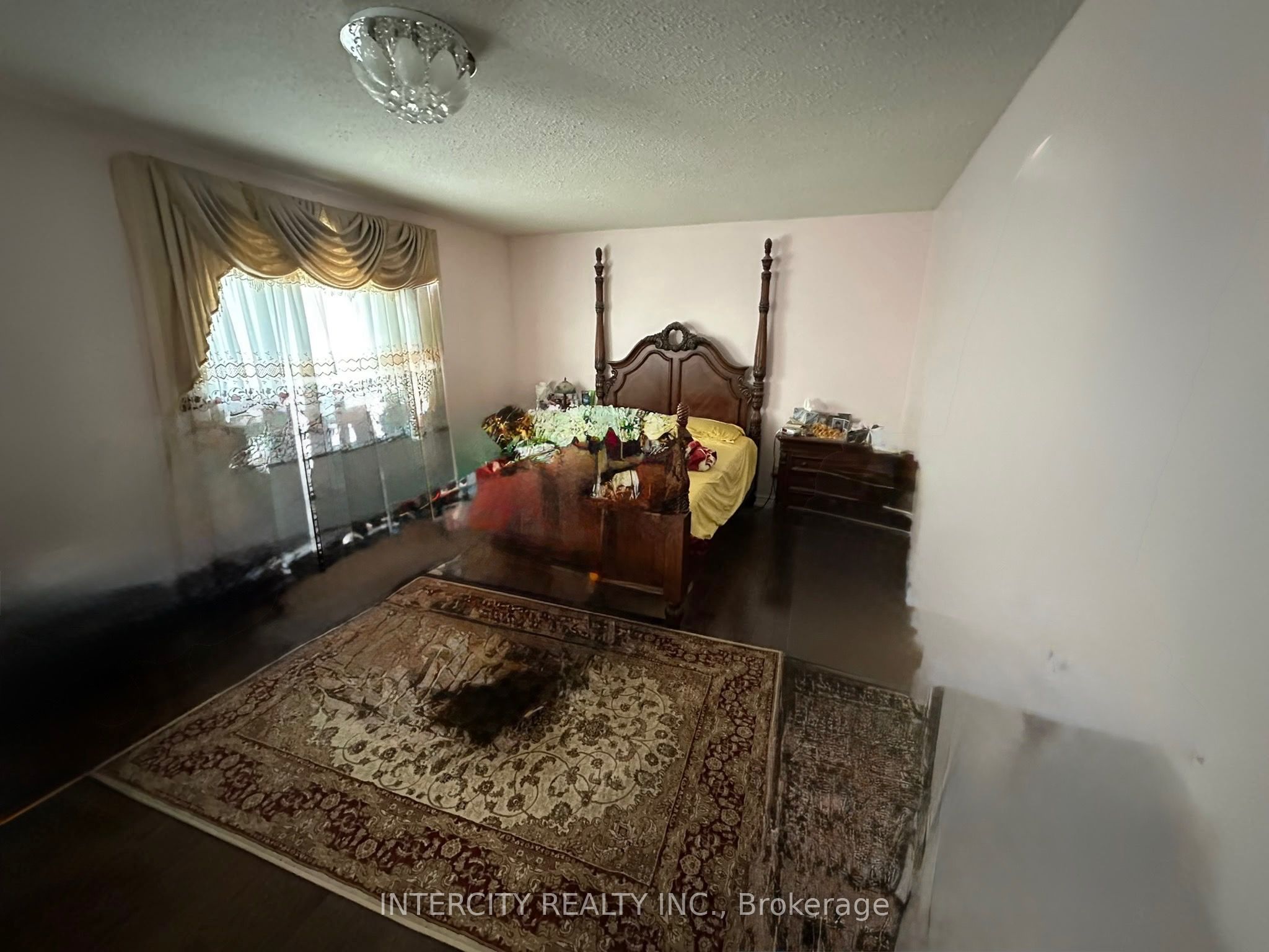 5112 Heritage Hills Boulevard Property Photo 10