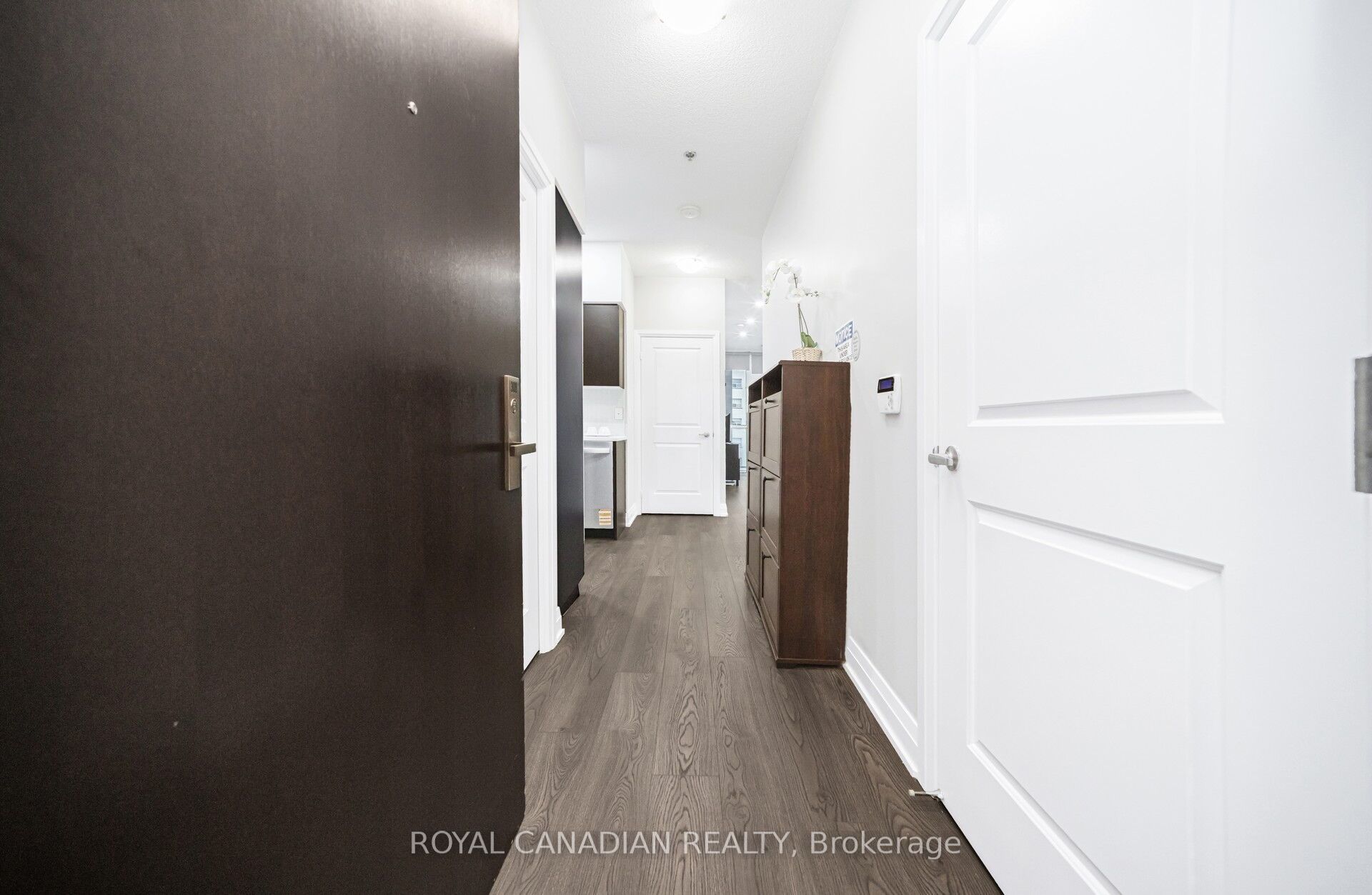 55 Speers Road 308 Property Photo 8