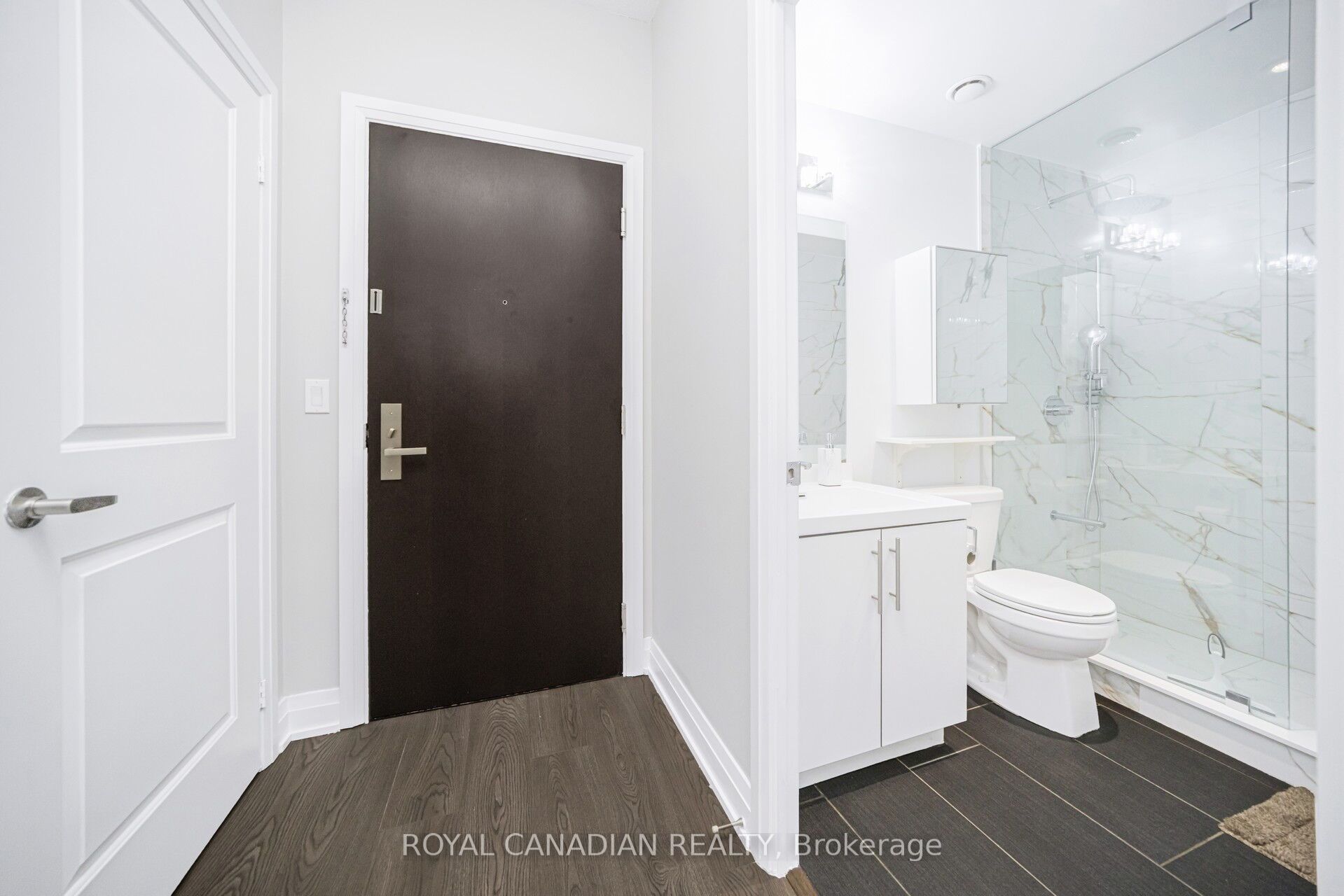 55 Speers Road 308 Property Photo 10