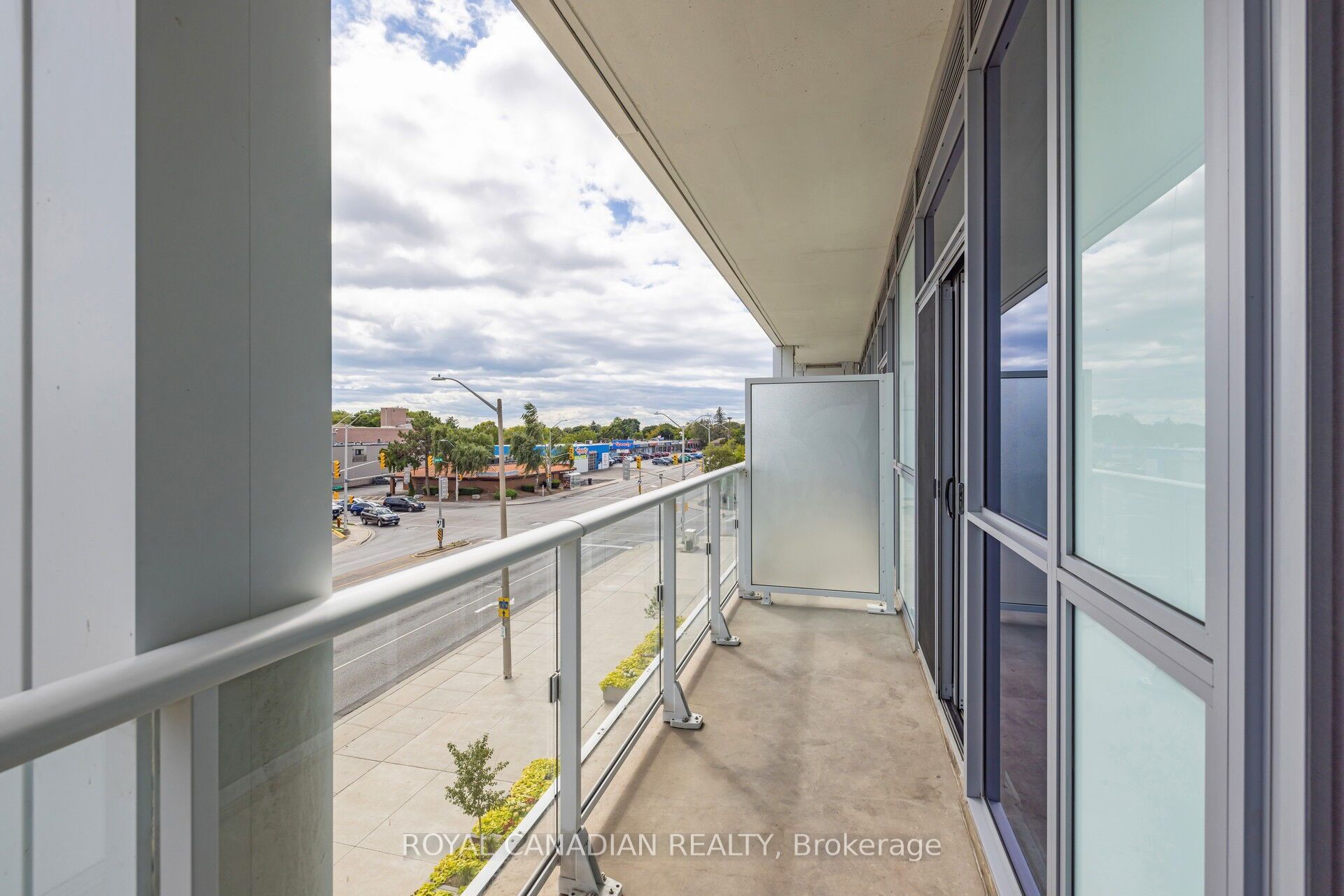 55 Speers Road 308 Property Photo 40