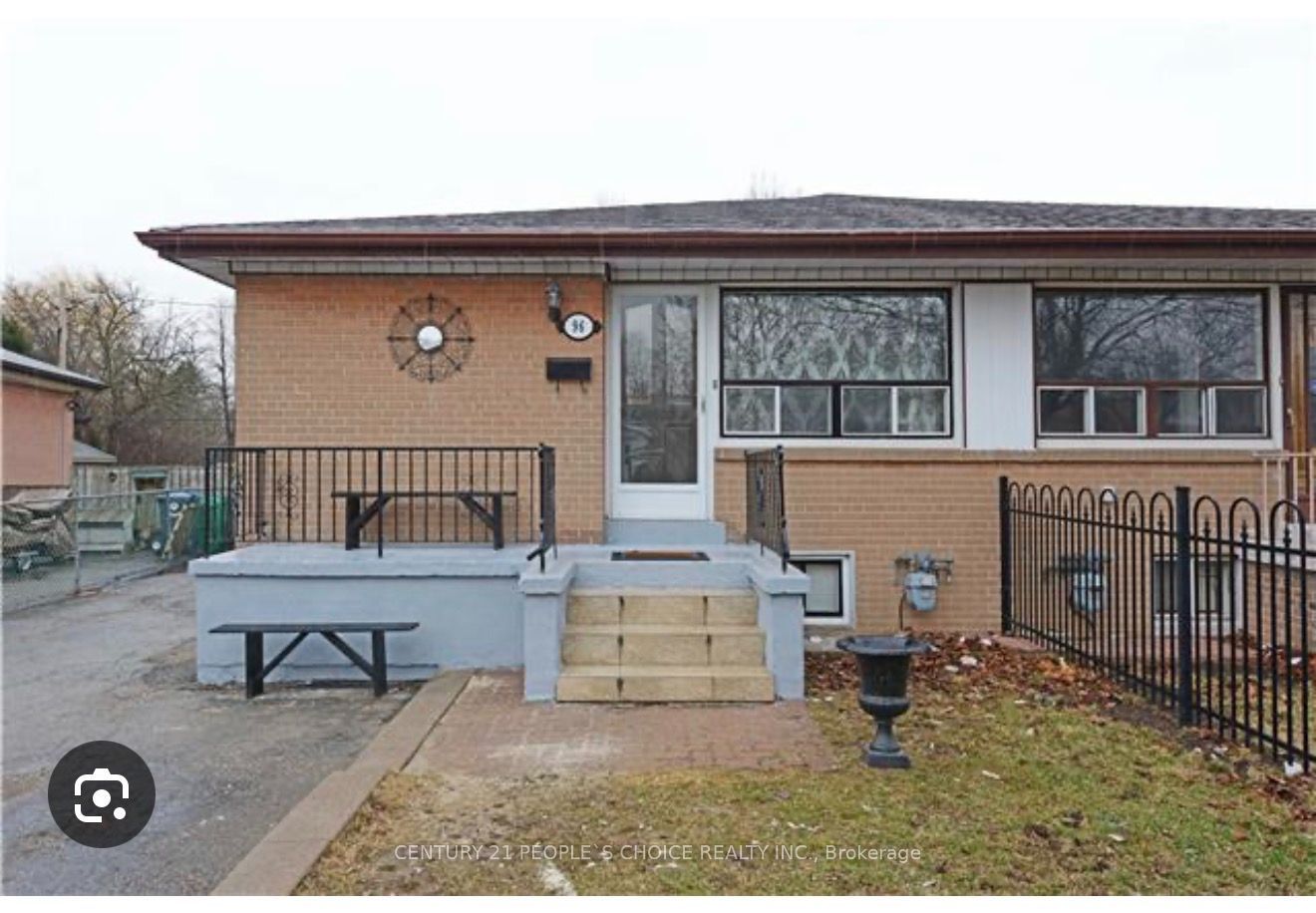 96 Corby Crescent Property Photo 1