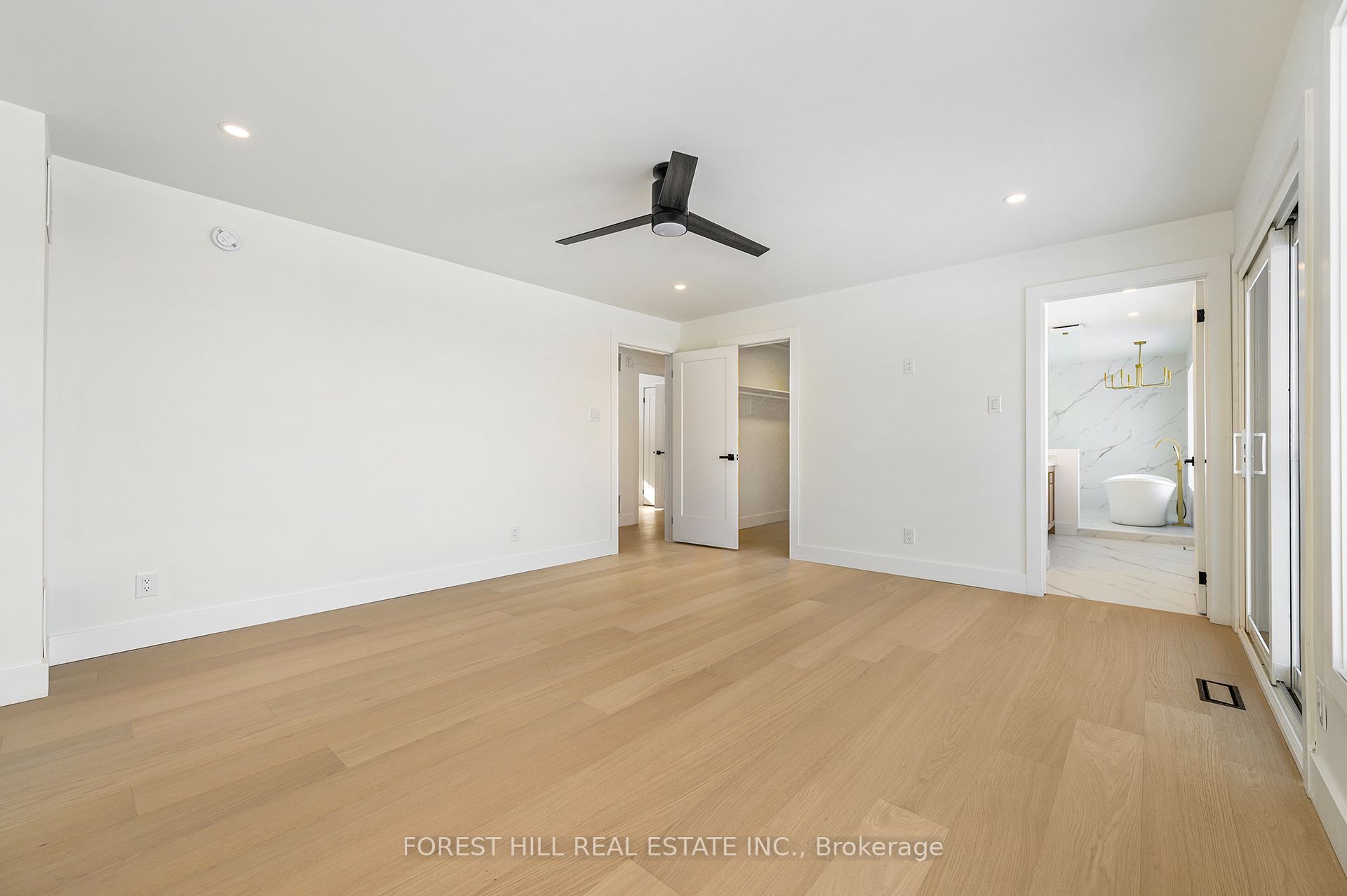 7139 Appleby Line Property Photo 15