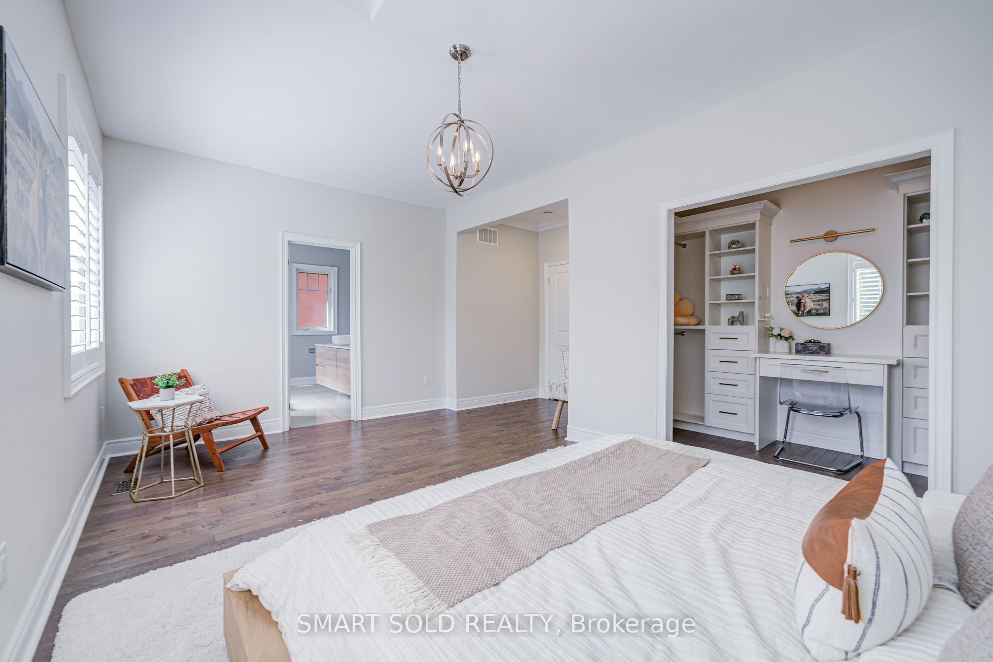 75 Hoey Crescent Property Photo 30