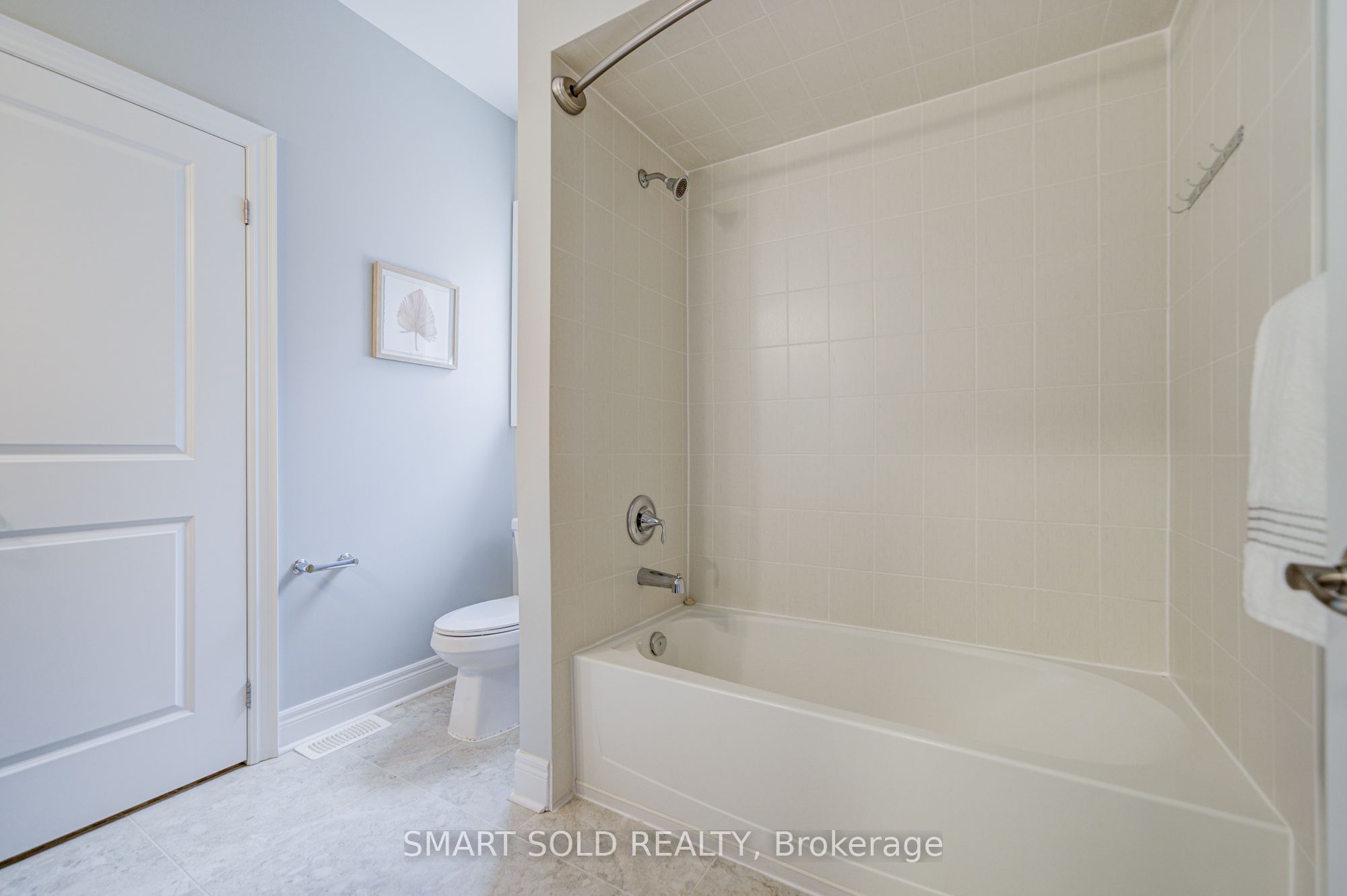 75 Hoey Crescent Property Photo 37