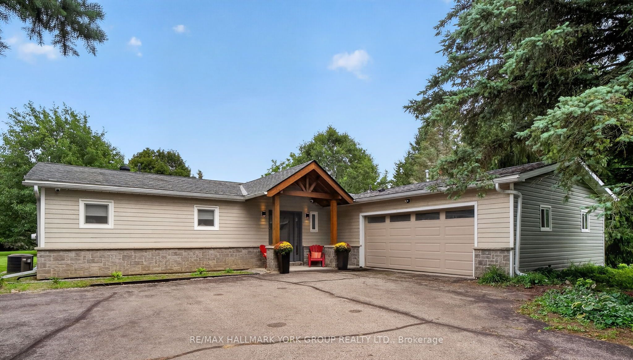 21 Birchview Drive Property Photo 1