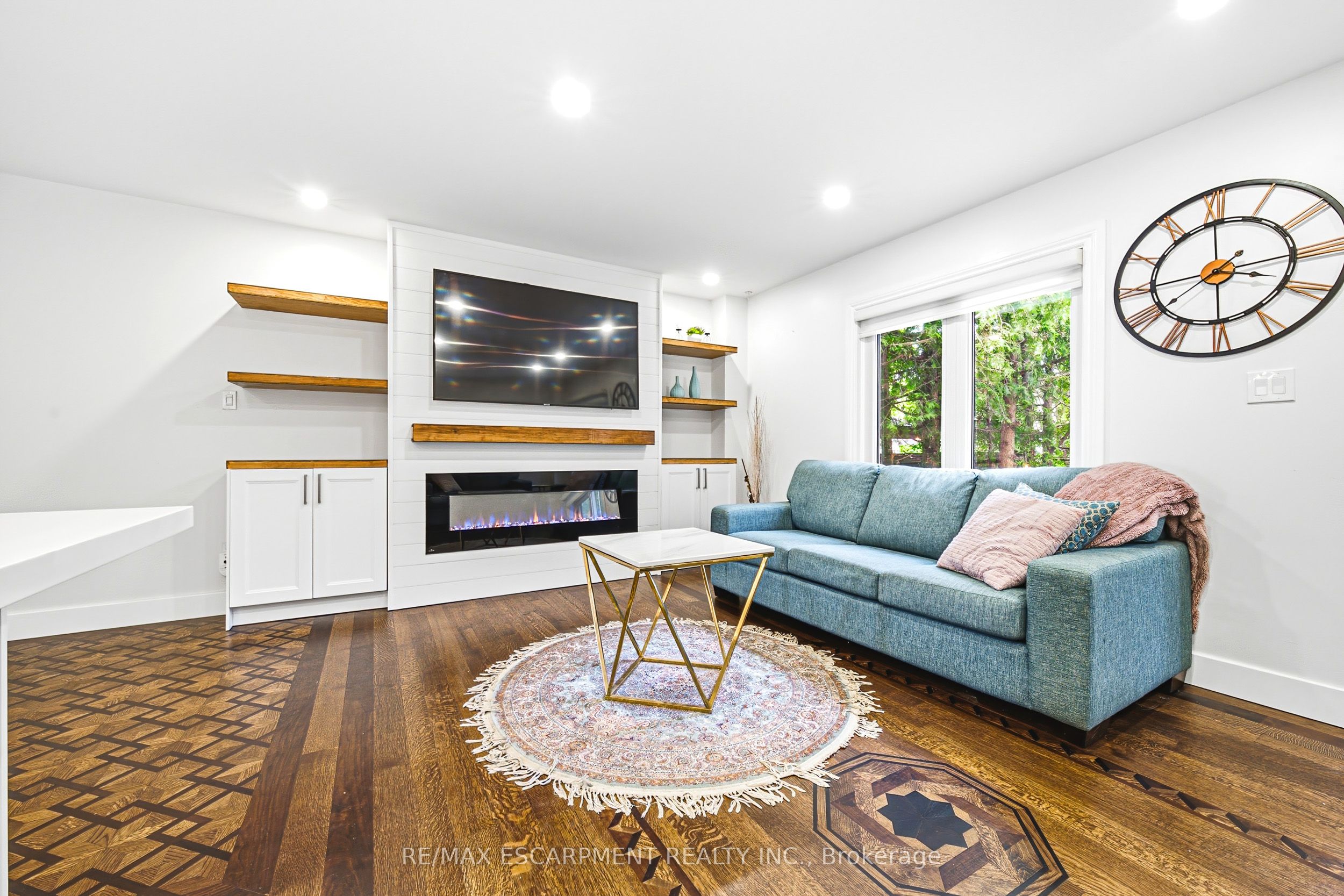 2116 Prospect Street C Property Photo 5