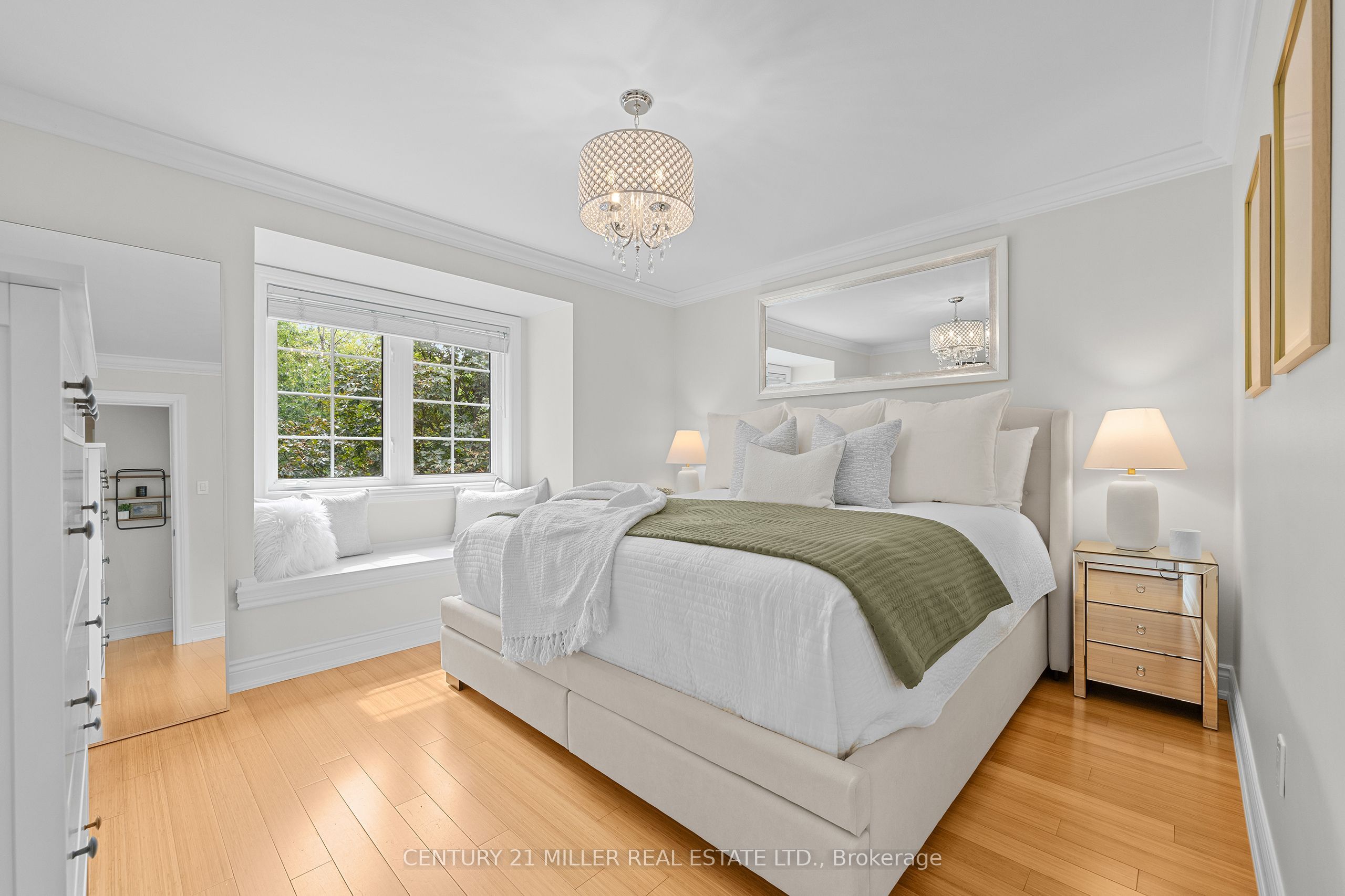 2495 Wooden Hill Circle Property Photo 14