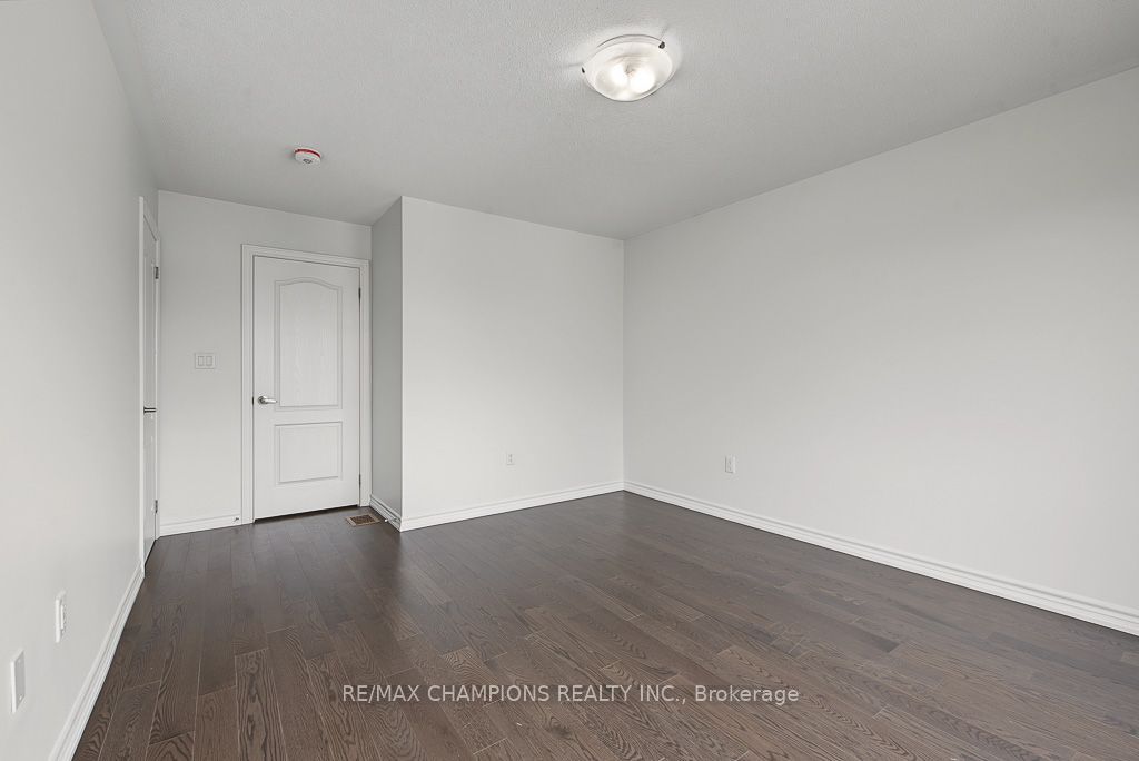 4 Arcola Street Property Photo 8
