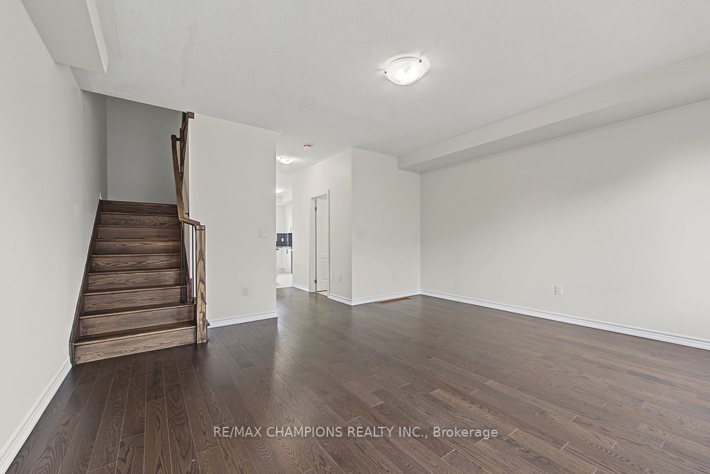 4 Arcola Street Property Photo 11