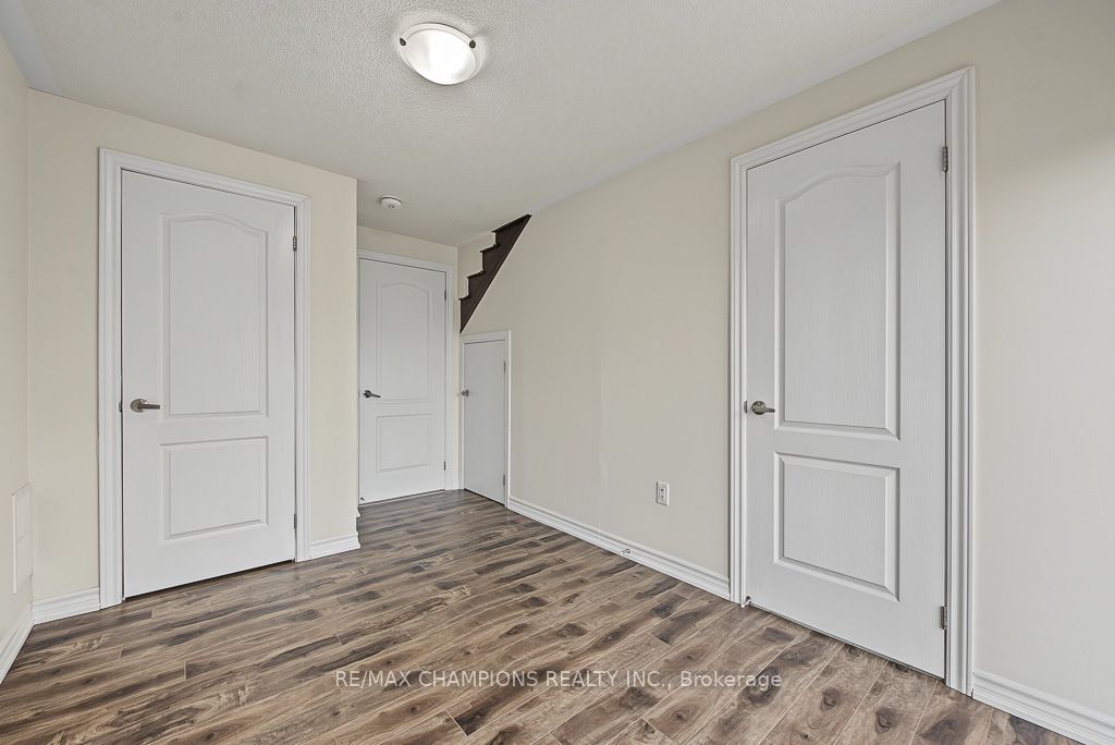 4 Arcola Street Property Photo 29