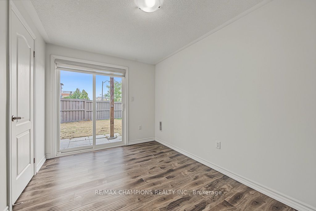 4 Arcola Street Property Photo 30