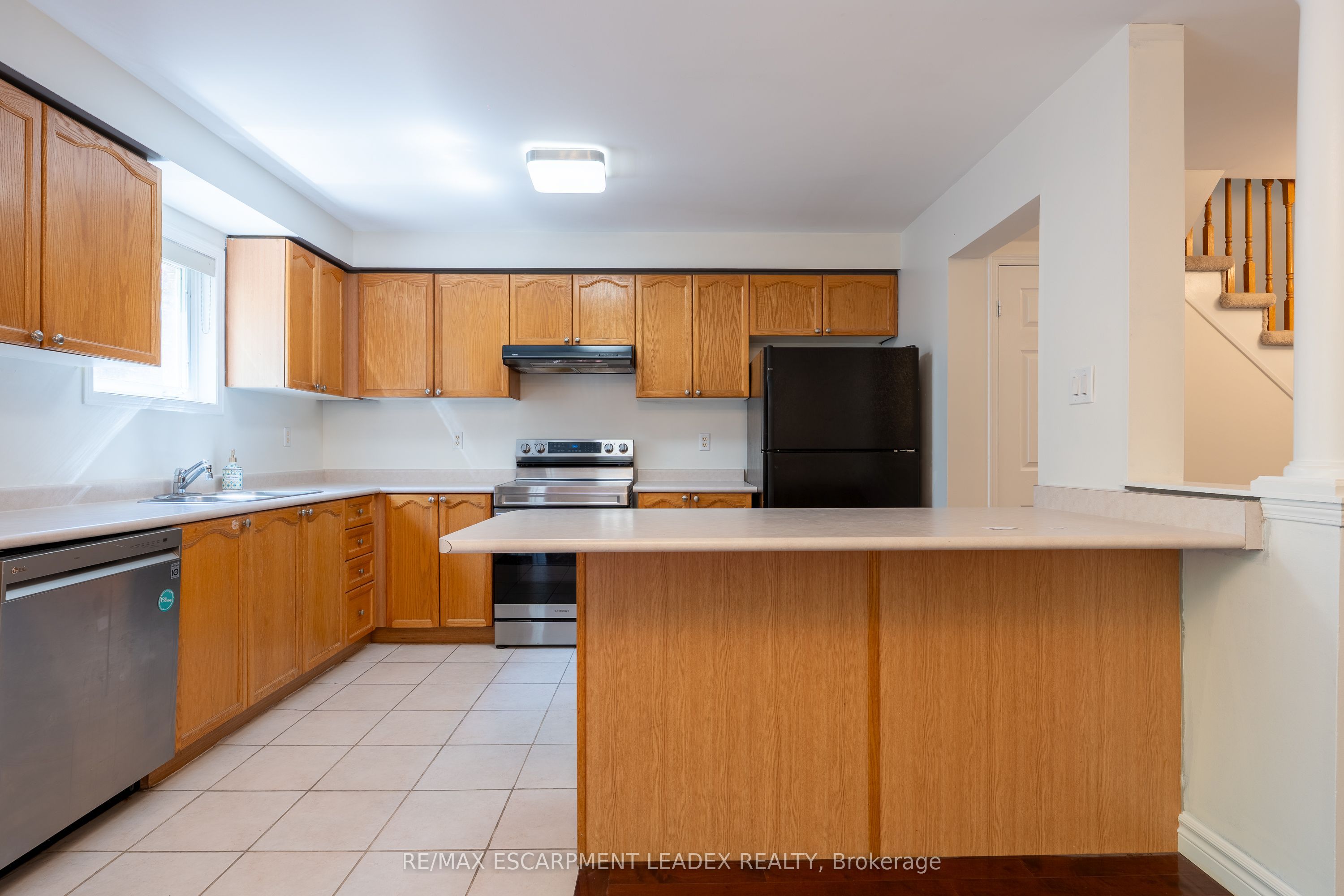 4008 Berton Avenue Property Photo 13