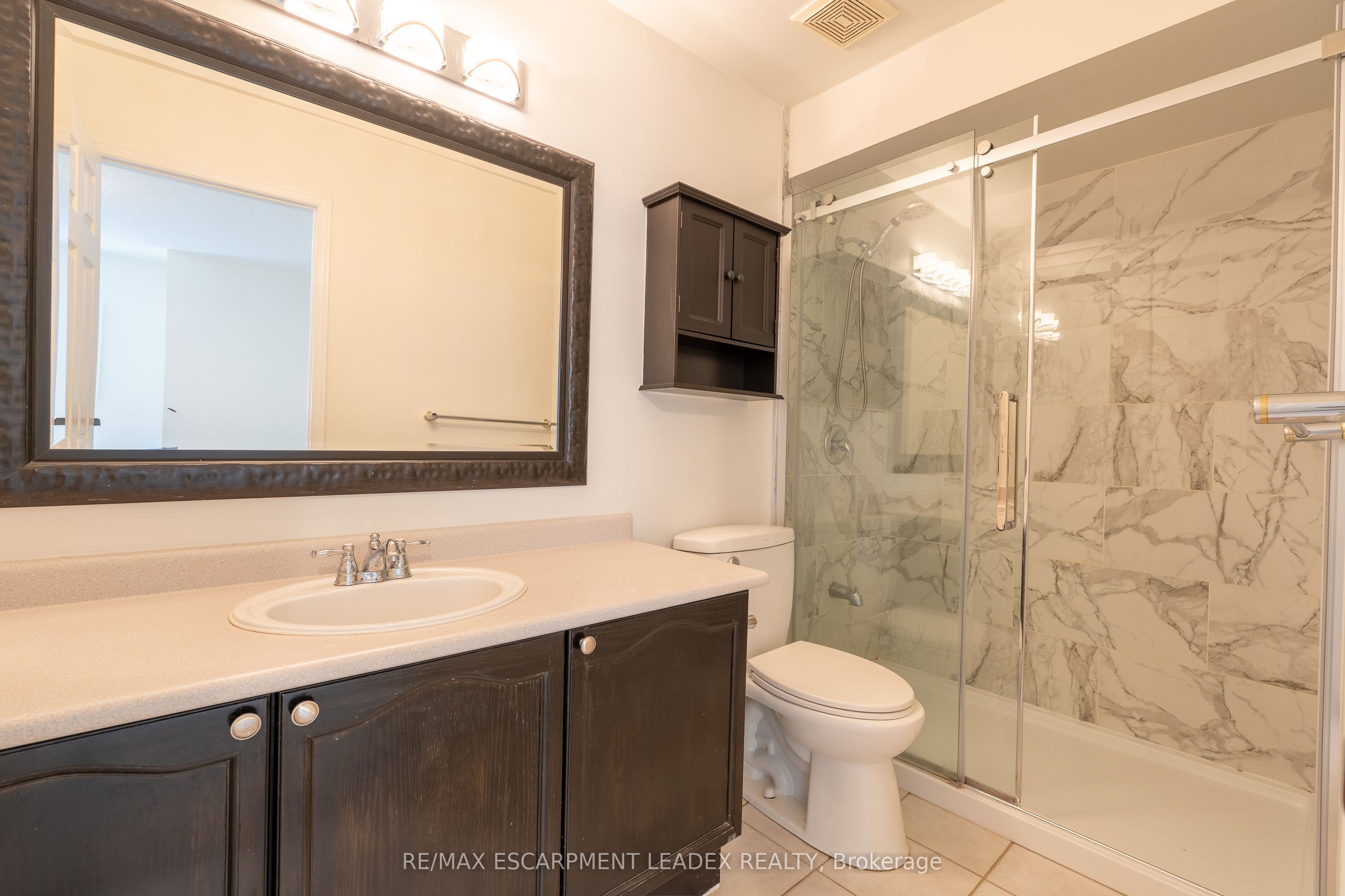 4008 Berton Avenue Property Photo 27