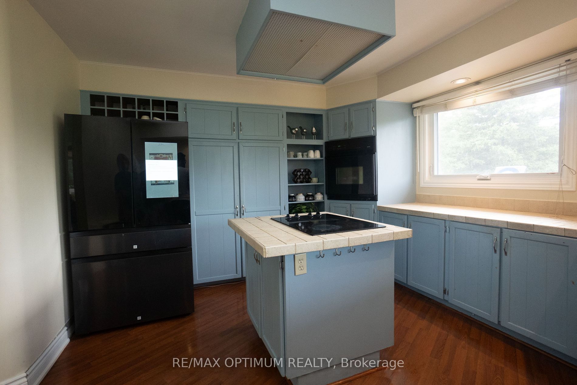 10799 15 Side Road Property Photo 12