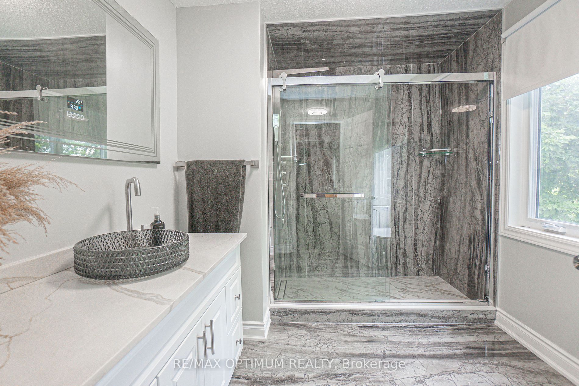10799 15 Side Road Property Photo 23