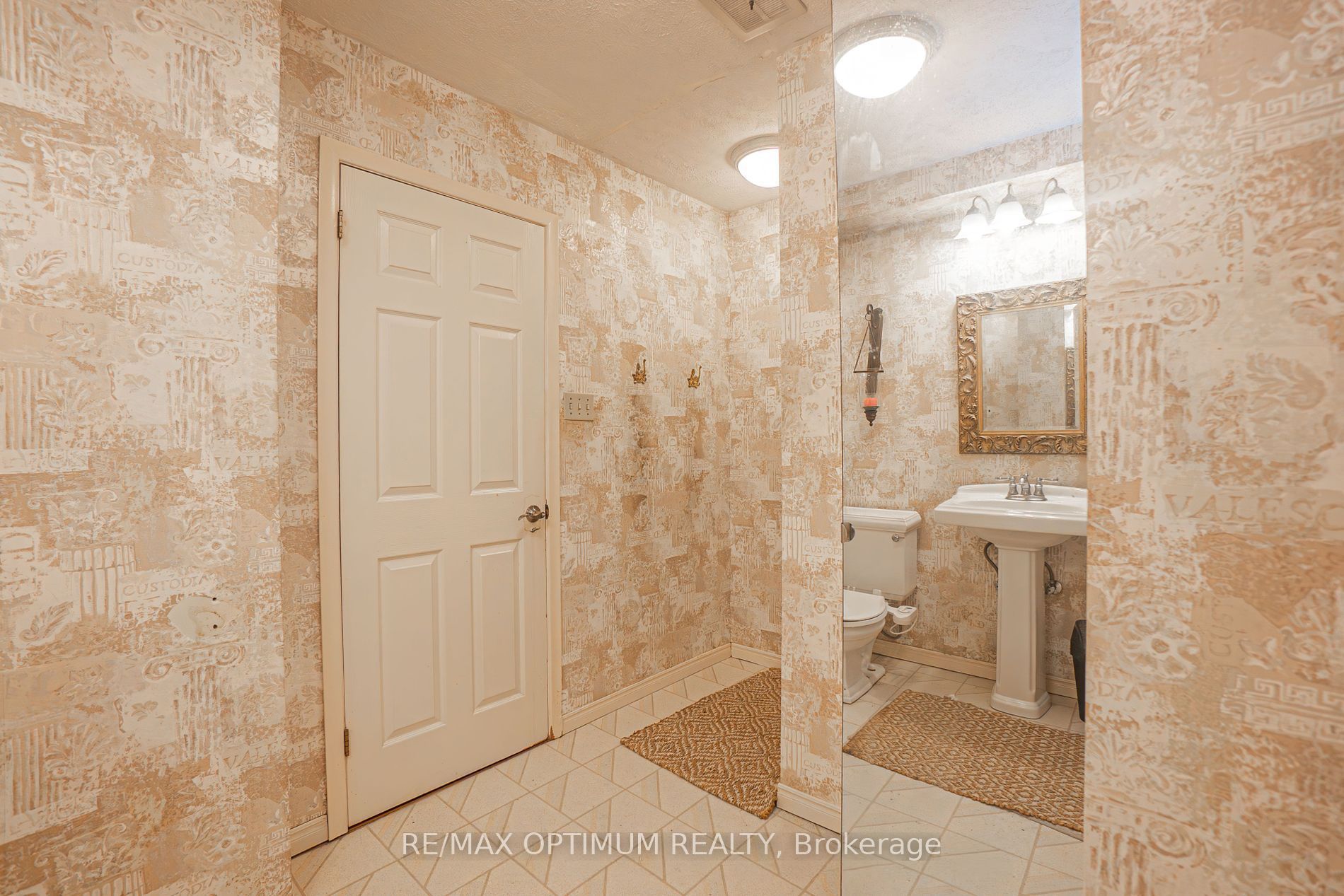 10799 15 Side Road Property Photo 26