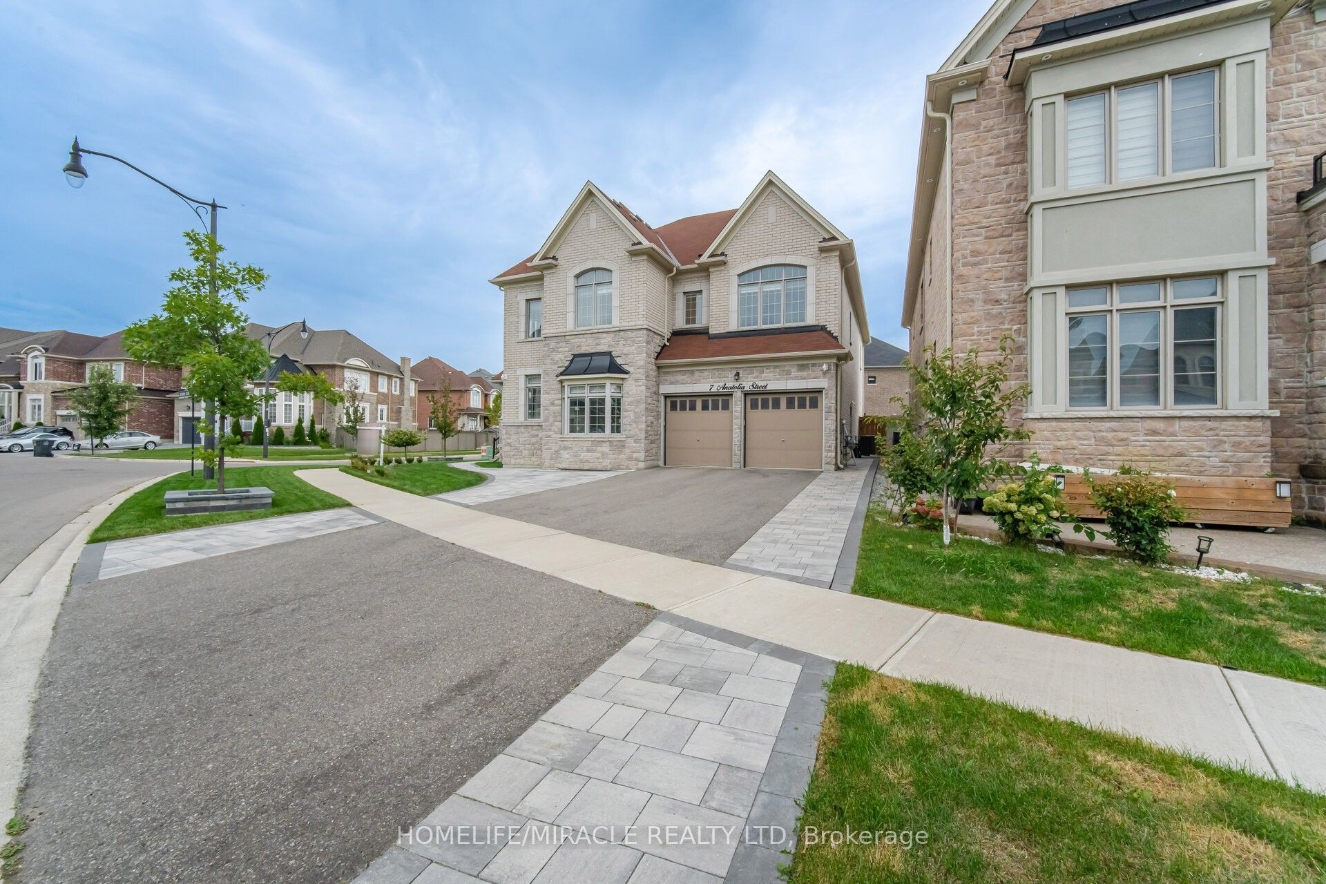 7 Anatolia Street Property Photo 2