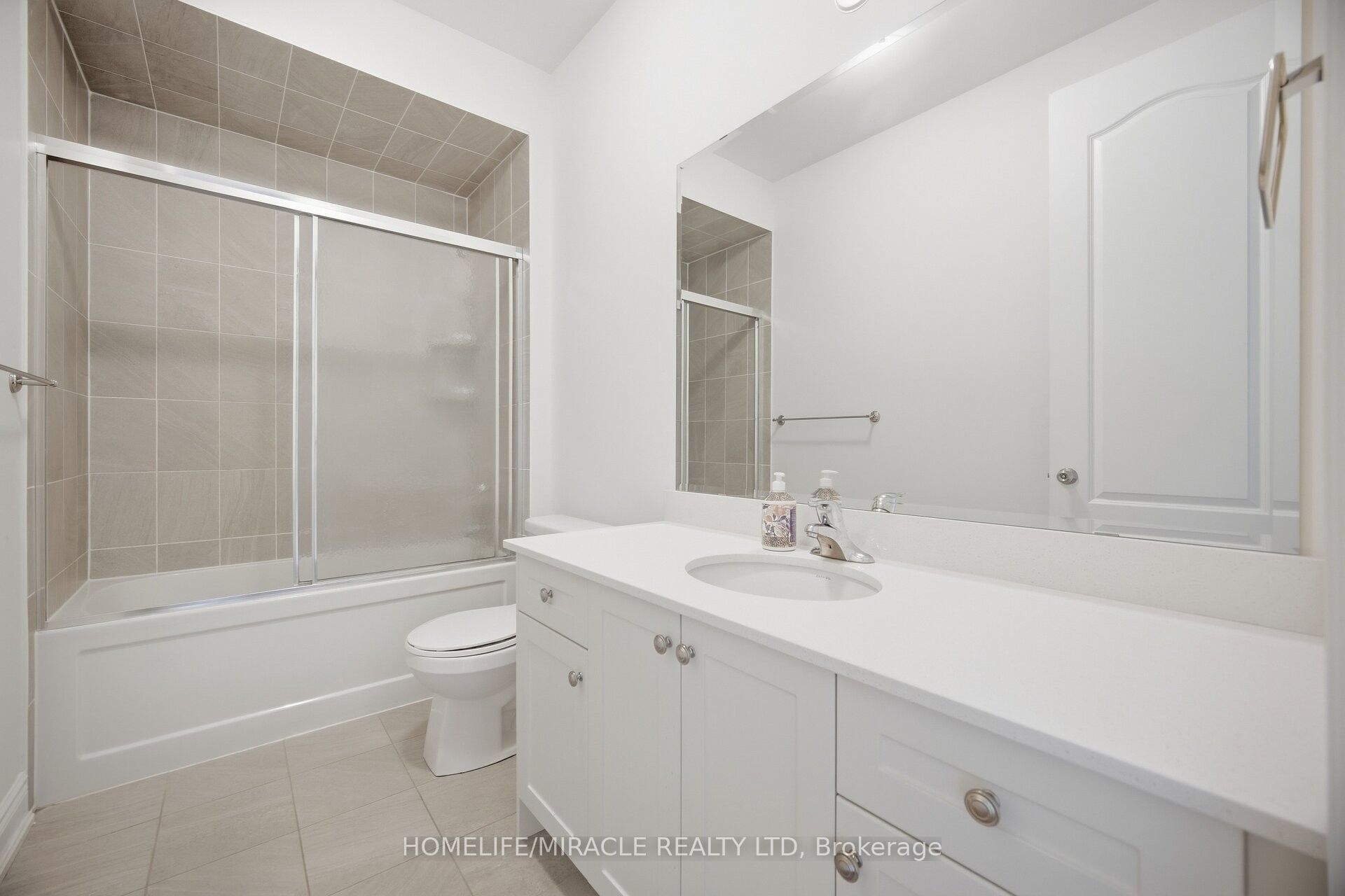 7 Anatolia Street Property Photo 29
